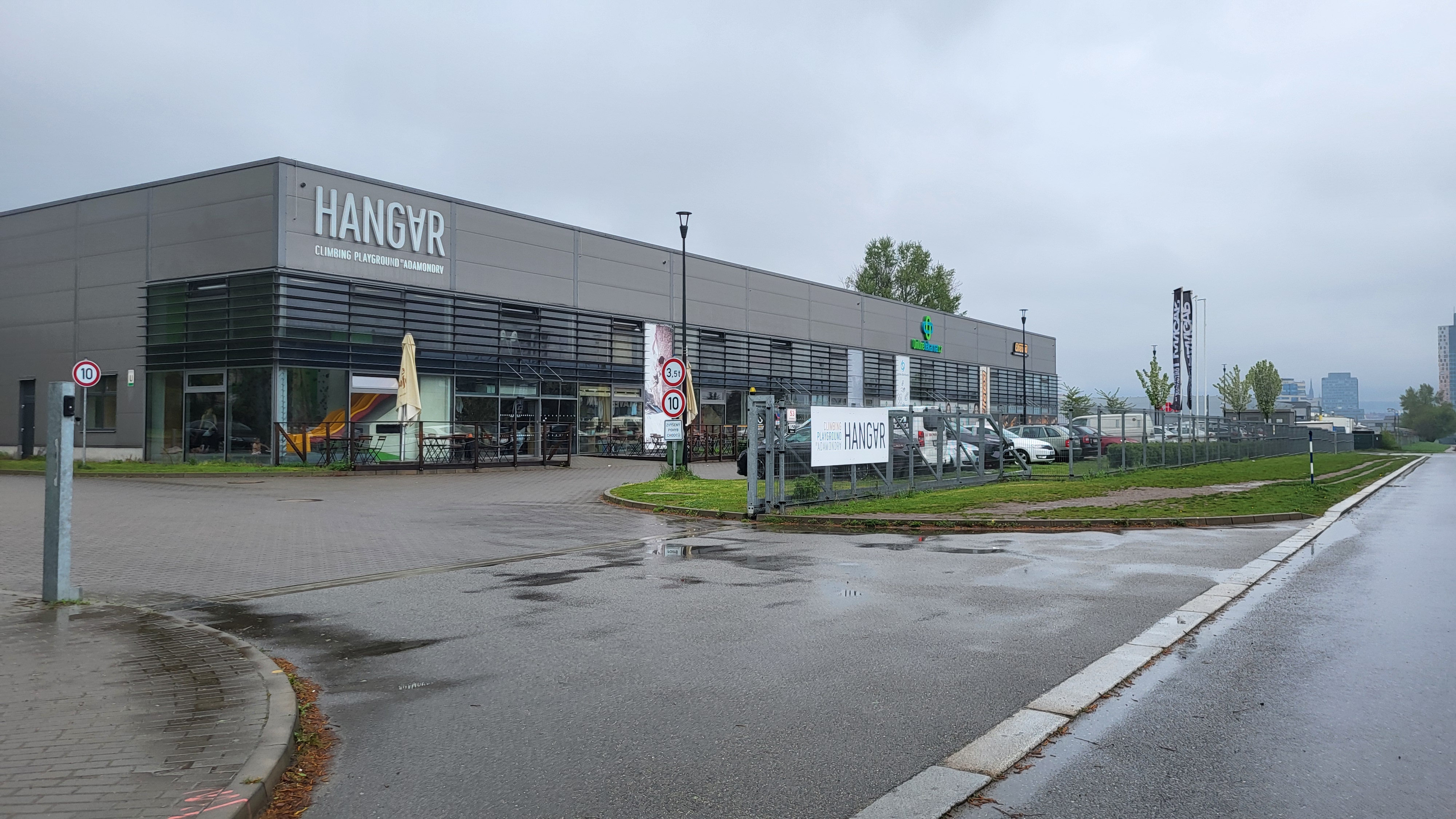 Hangar - lezecké centrum Brno foto 3