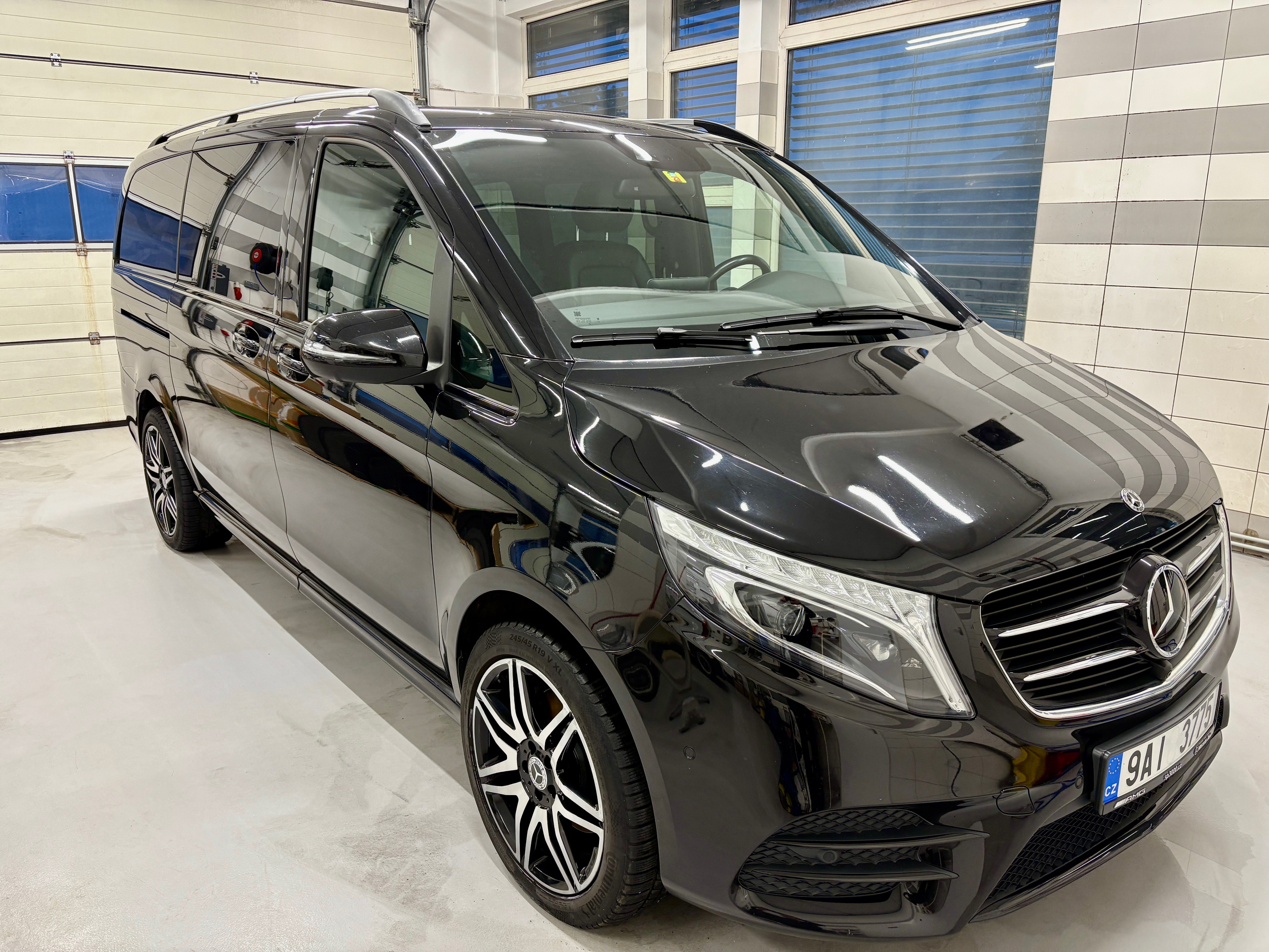 UNGER AUTO, ruční mytí - pneuservis foto 6