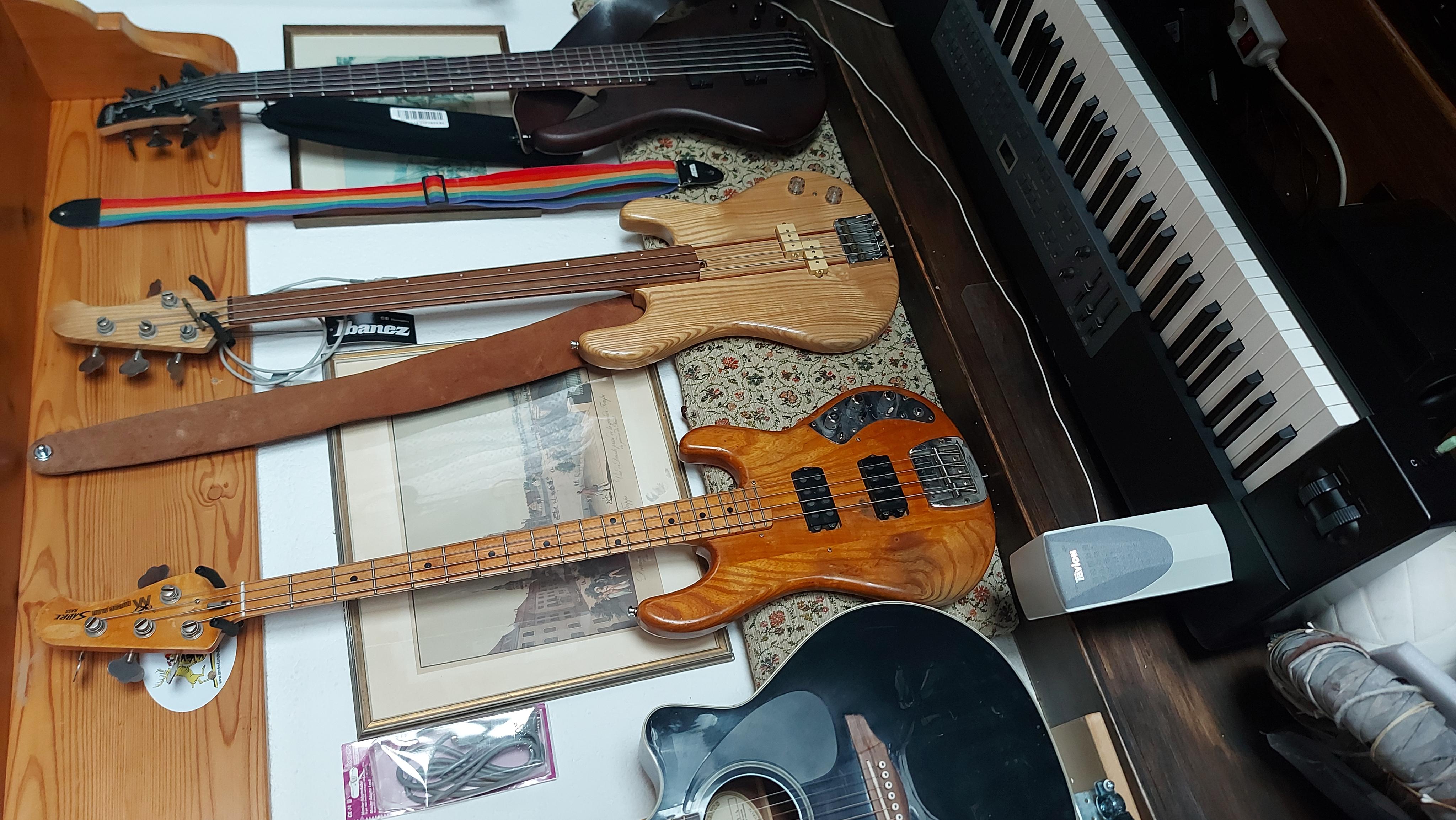 Hynek Pavlů, pavlu-guitars foto 1
