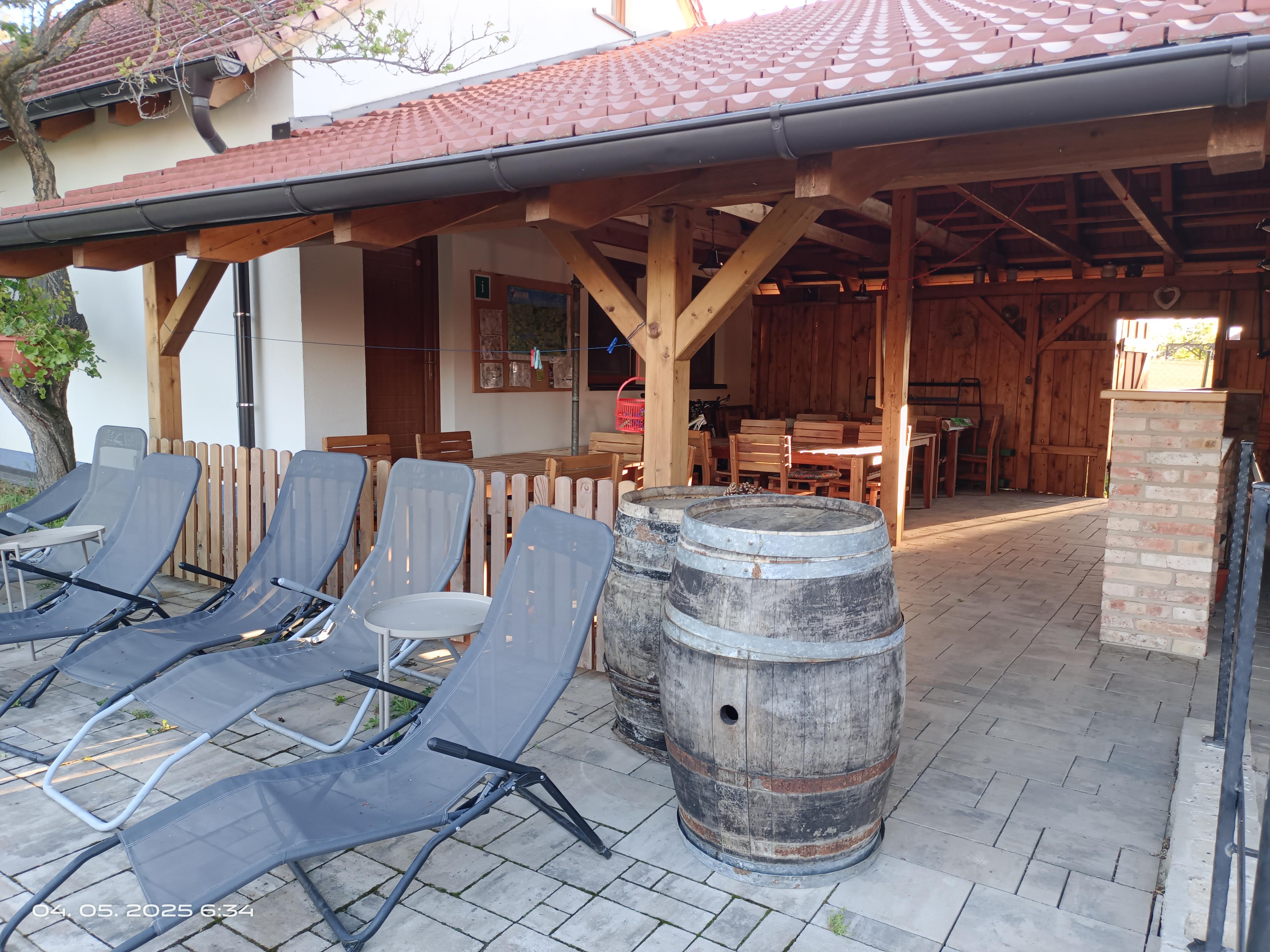 Apartmány pod pergolou - Vinařství Popovský foto 5