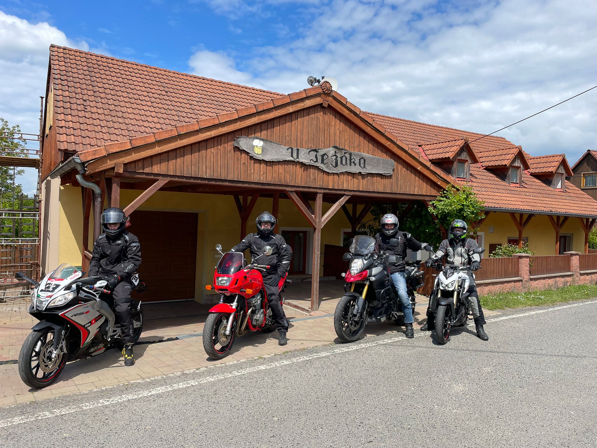 Hospoda U Ježáka foto 2