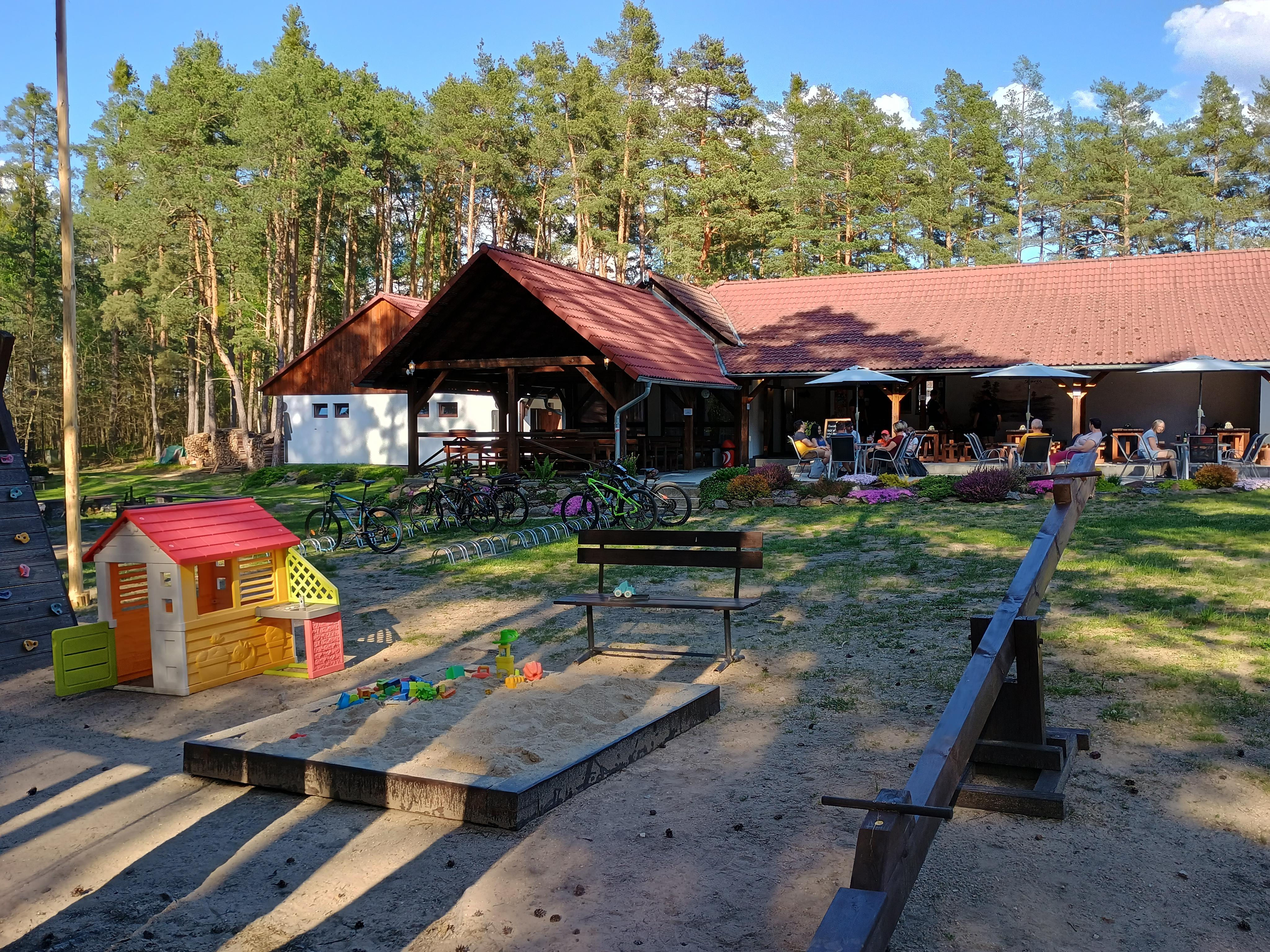 Camp Paris foto 6