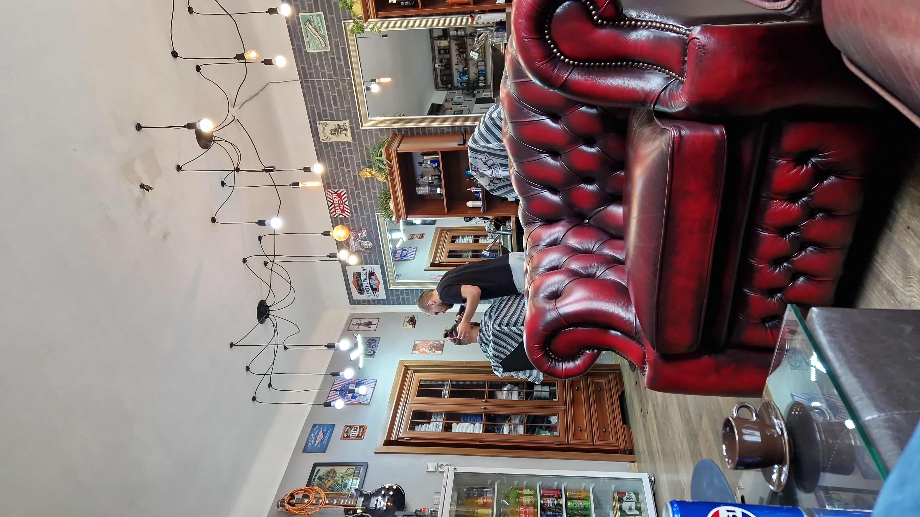 JK Barber Shop foto 2