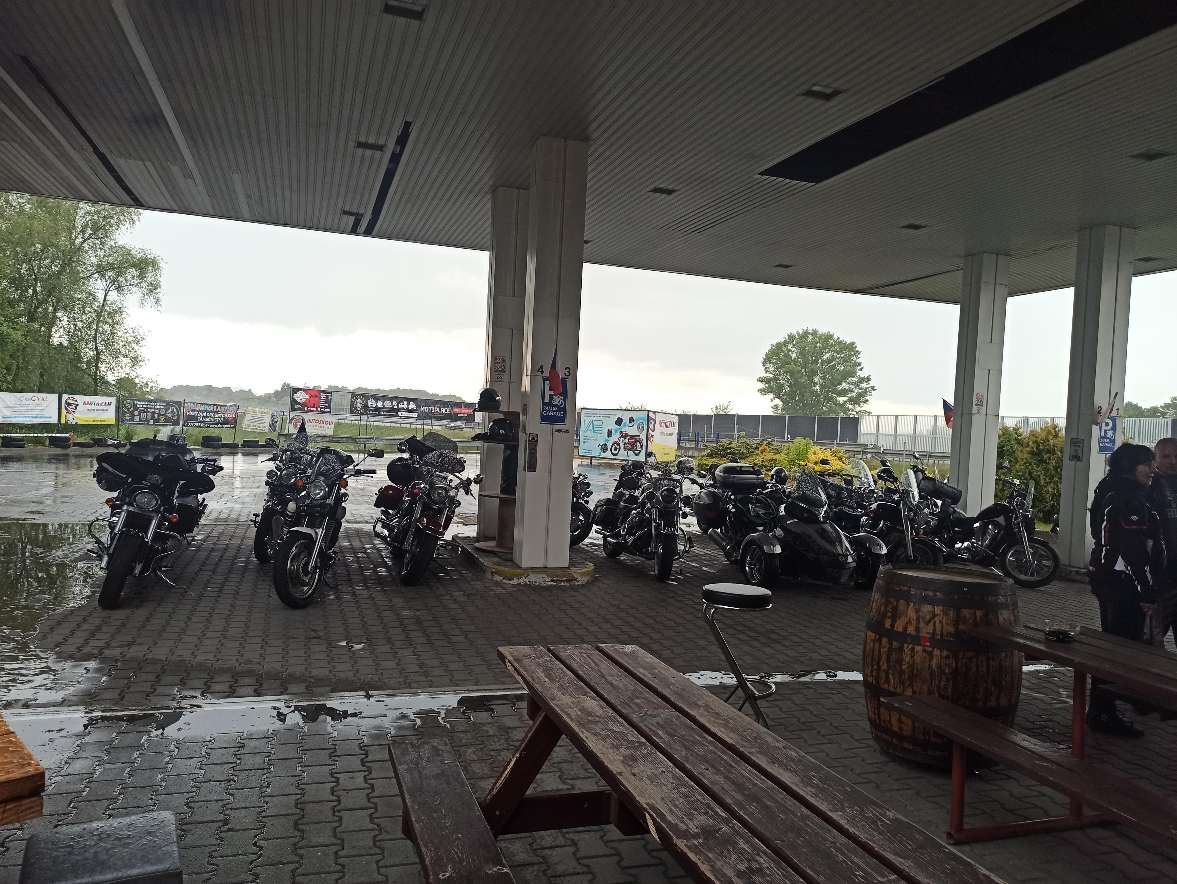 Moto Pauza foto 4