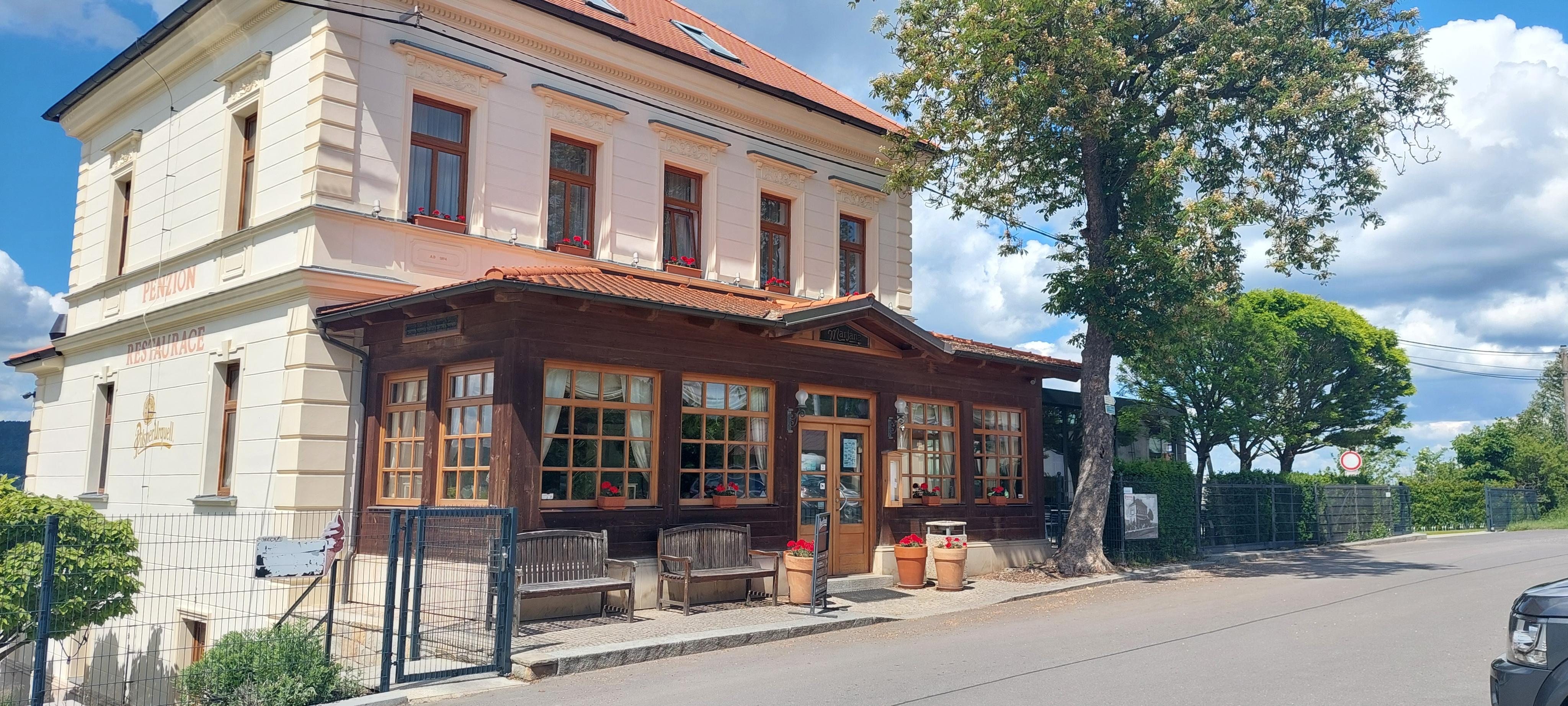 Marjána - Restaurace a Pension foto 5