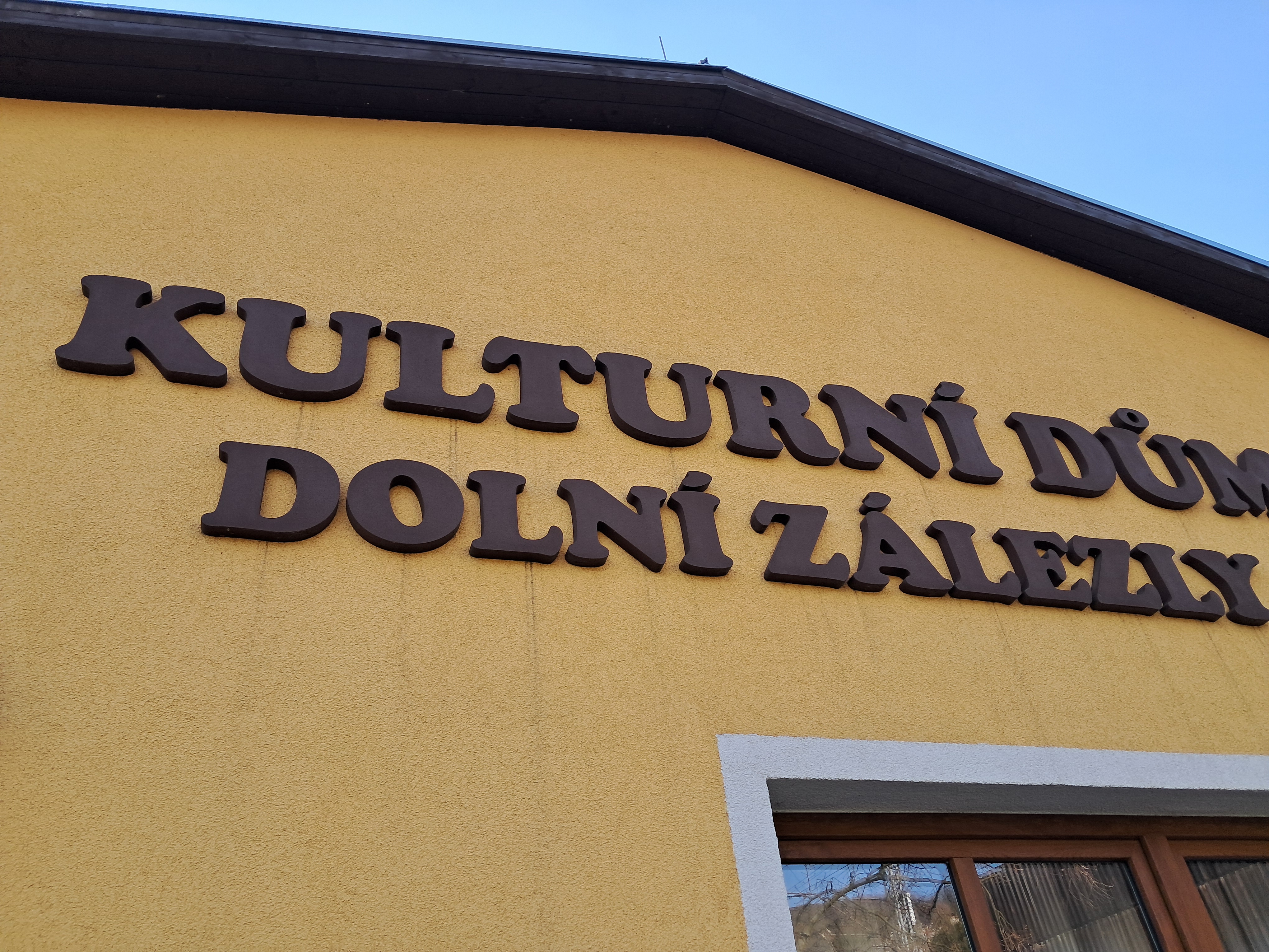 Kulturní dům Dolní Zálezly foto 2