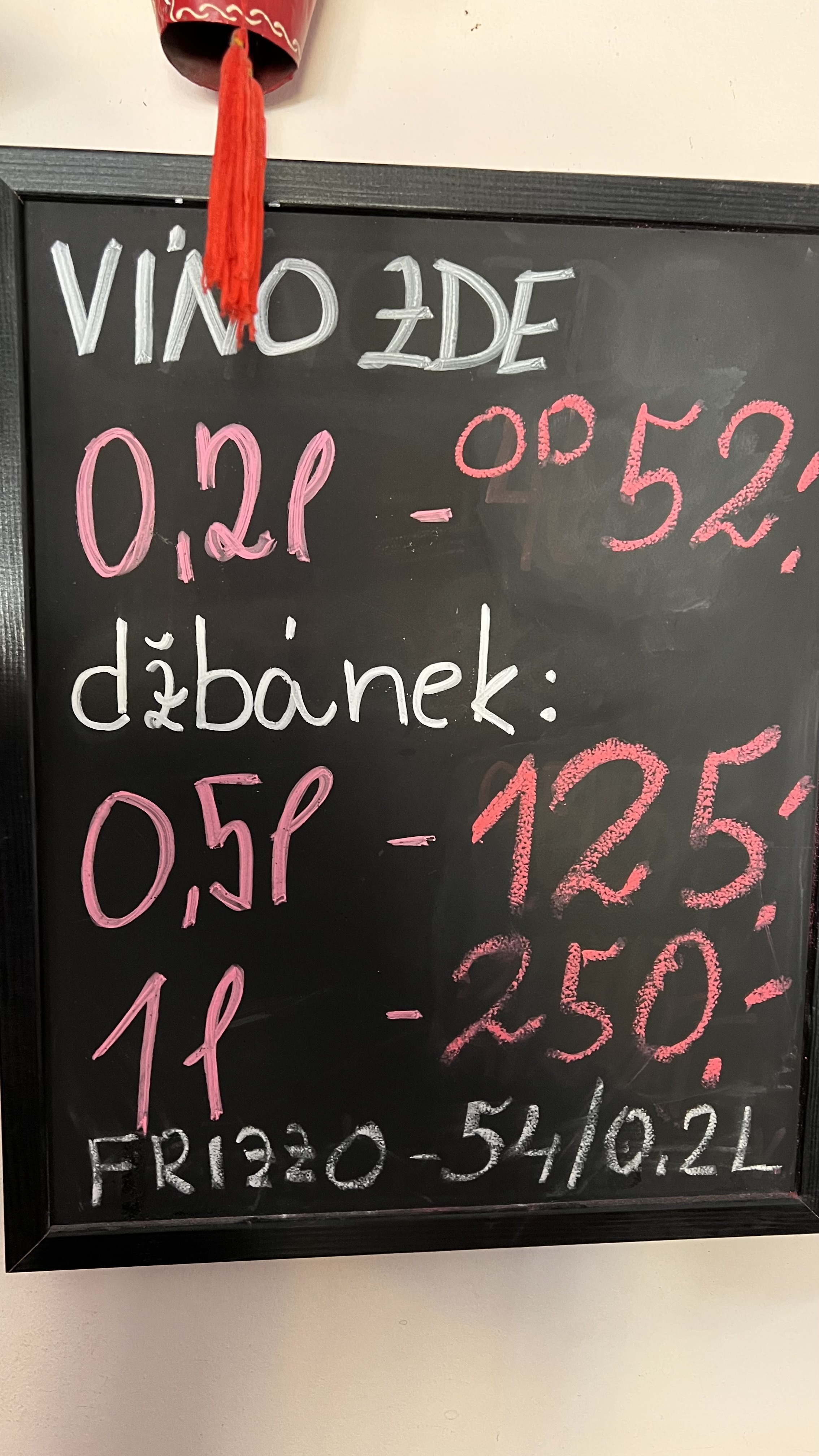Vinotéka a Vinárna U Zvonků foto 3