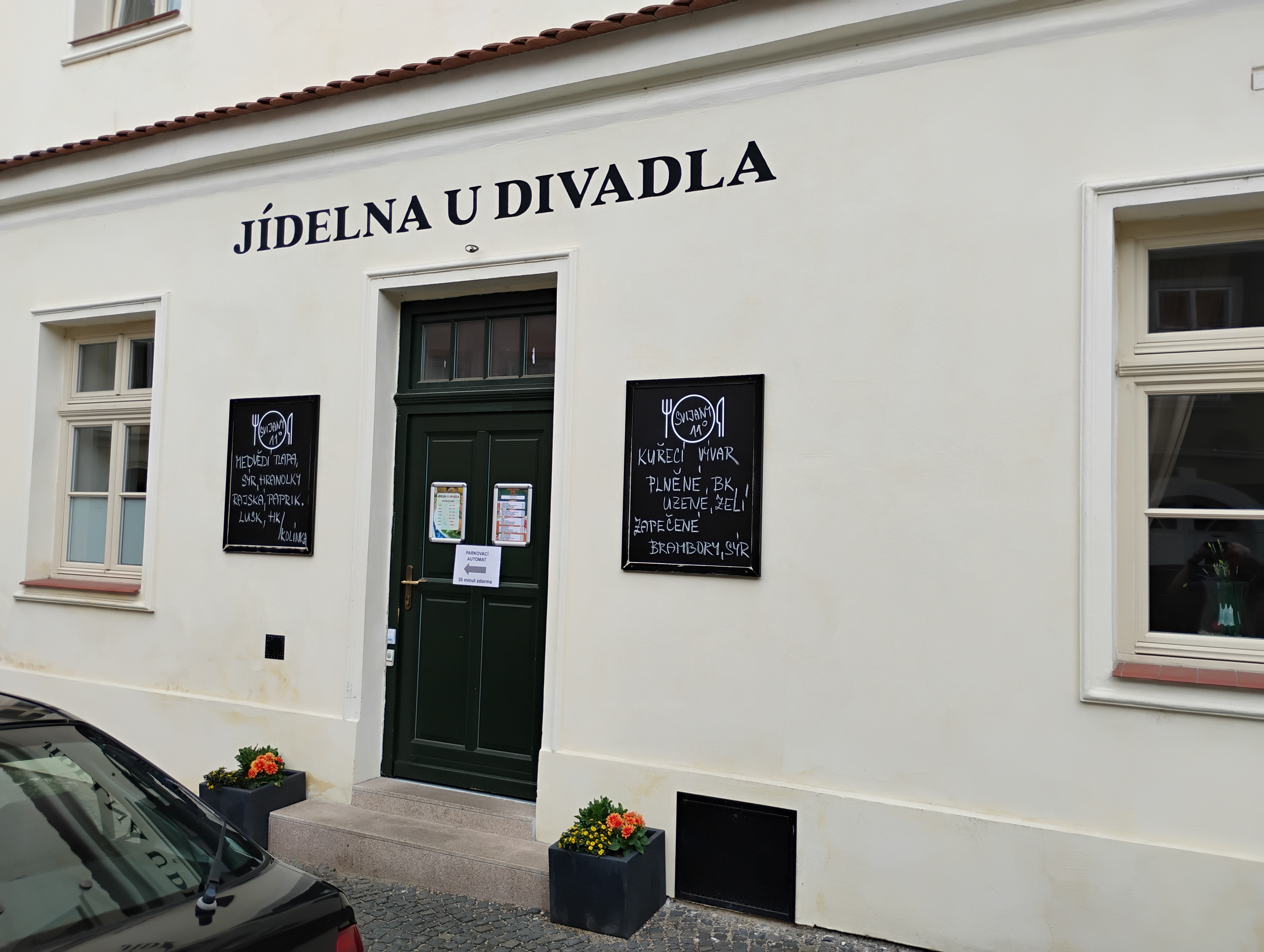 Jídelna U Divadla foto 4