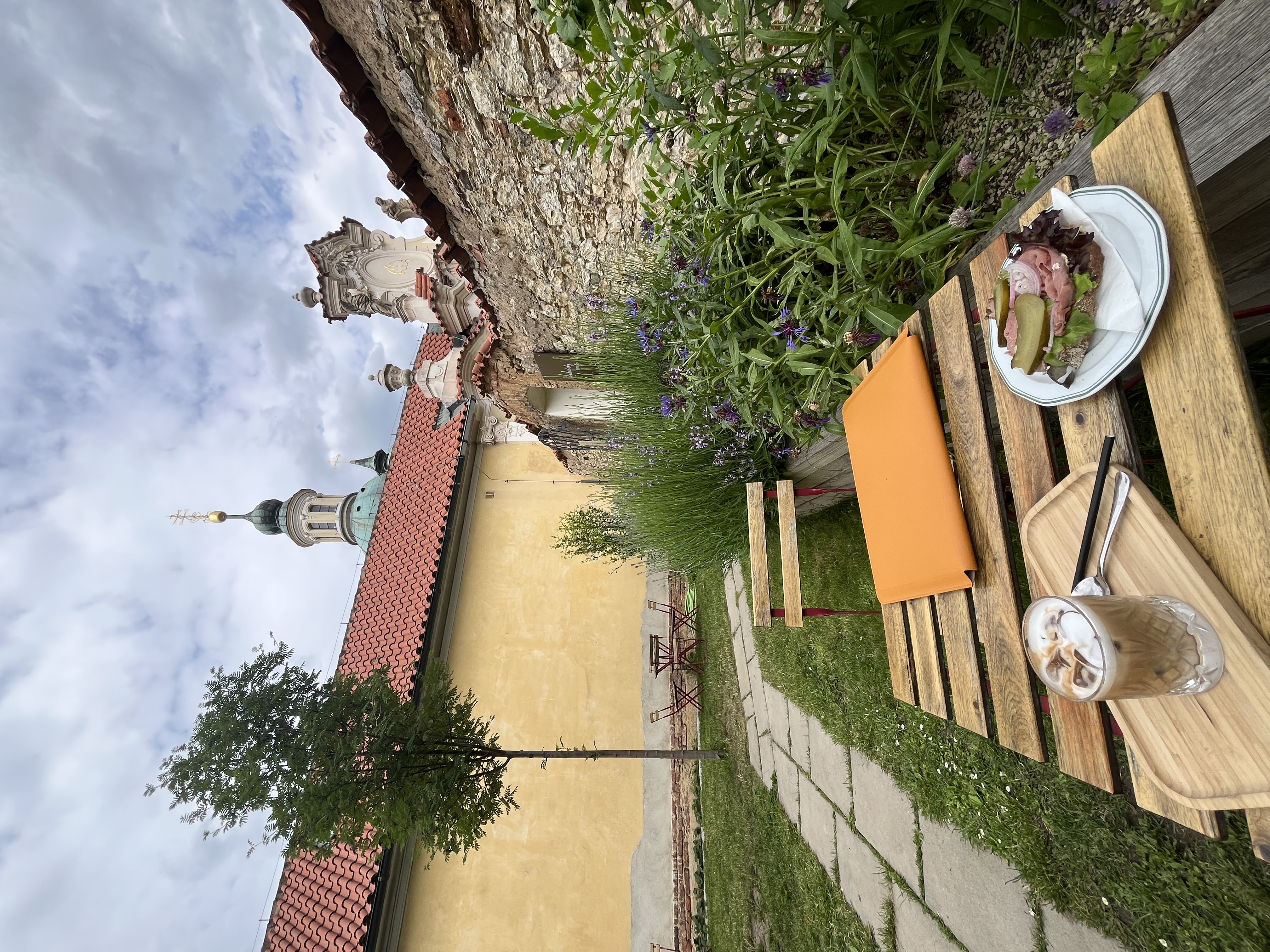 Boží kavárna foto 4