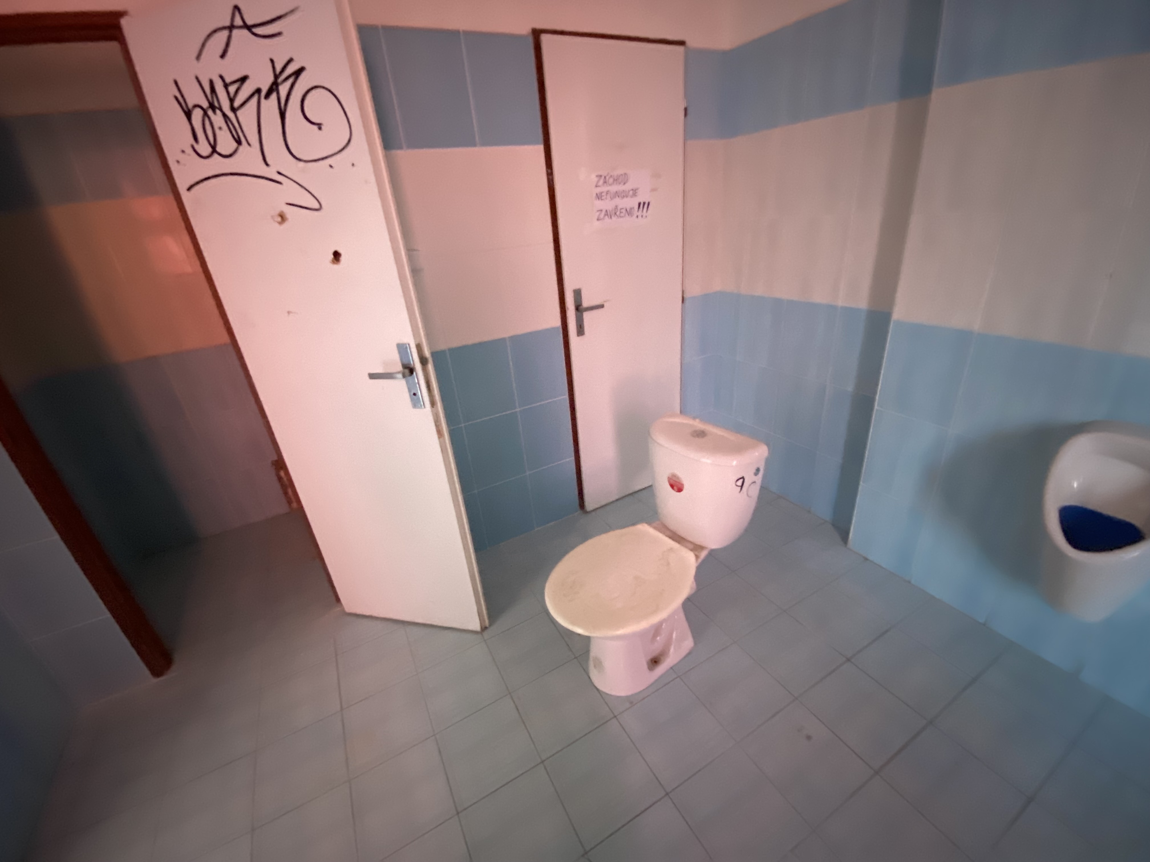 FZŠ Mezi Školami 2322 foto 2
