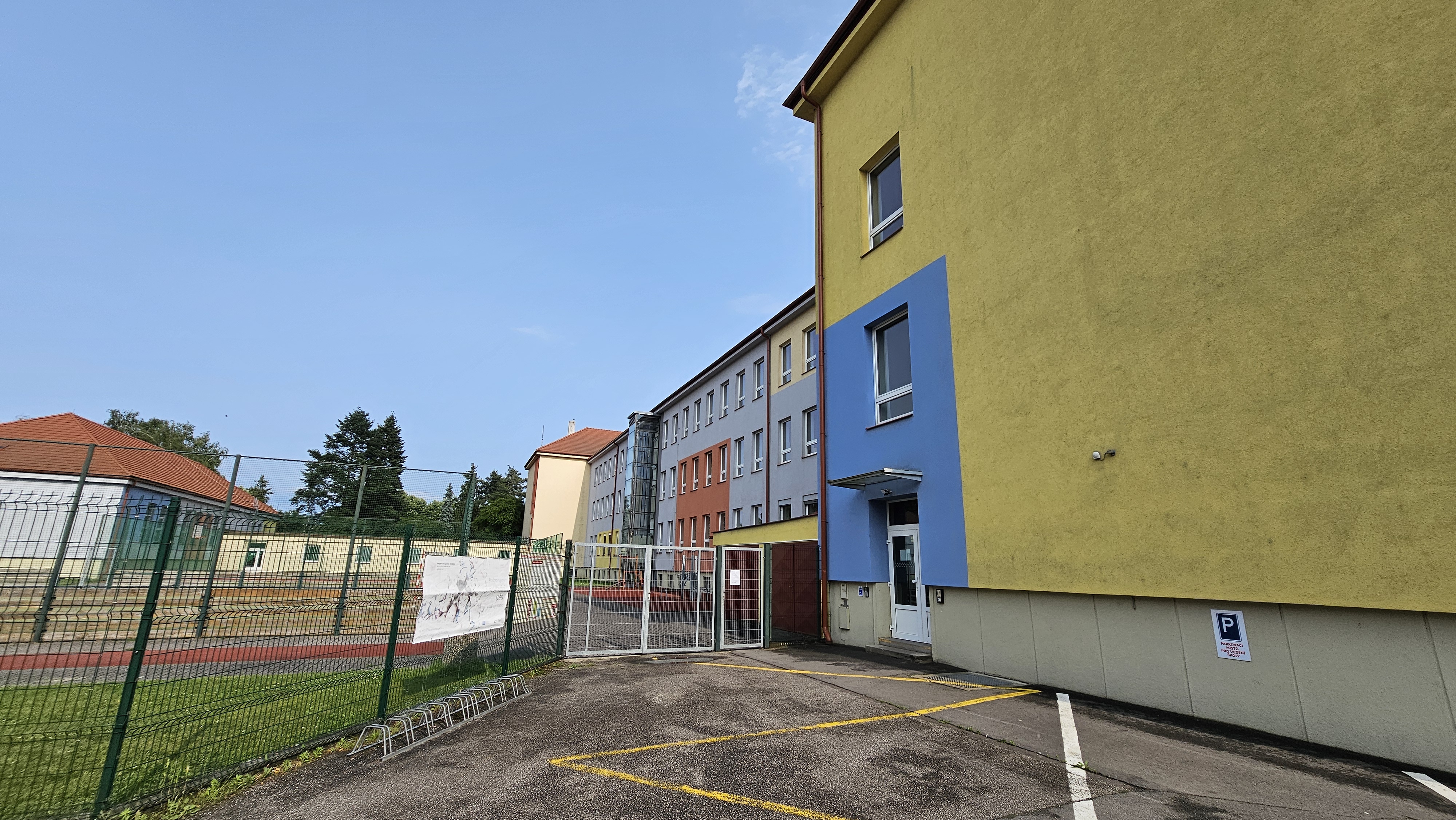 ZŠ Pardubice, Staňkova foto 2