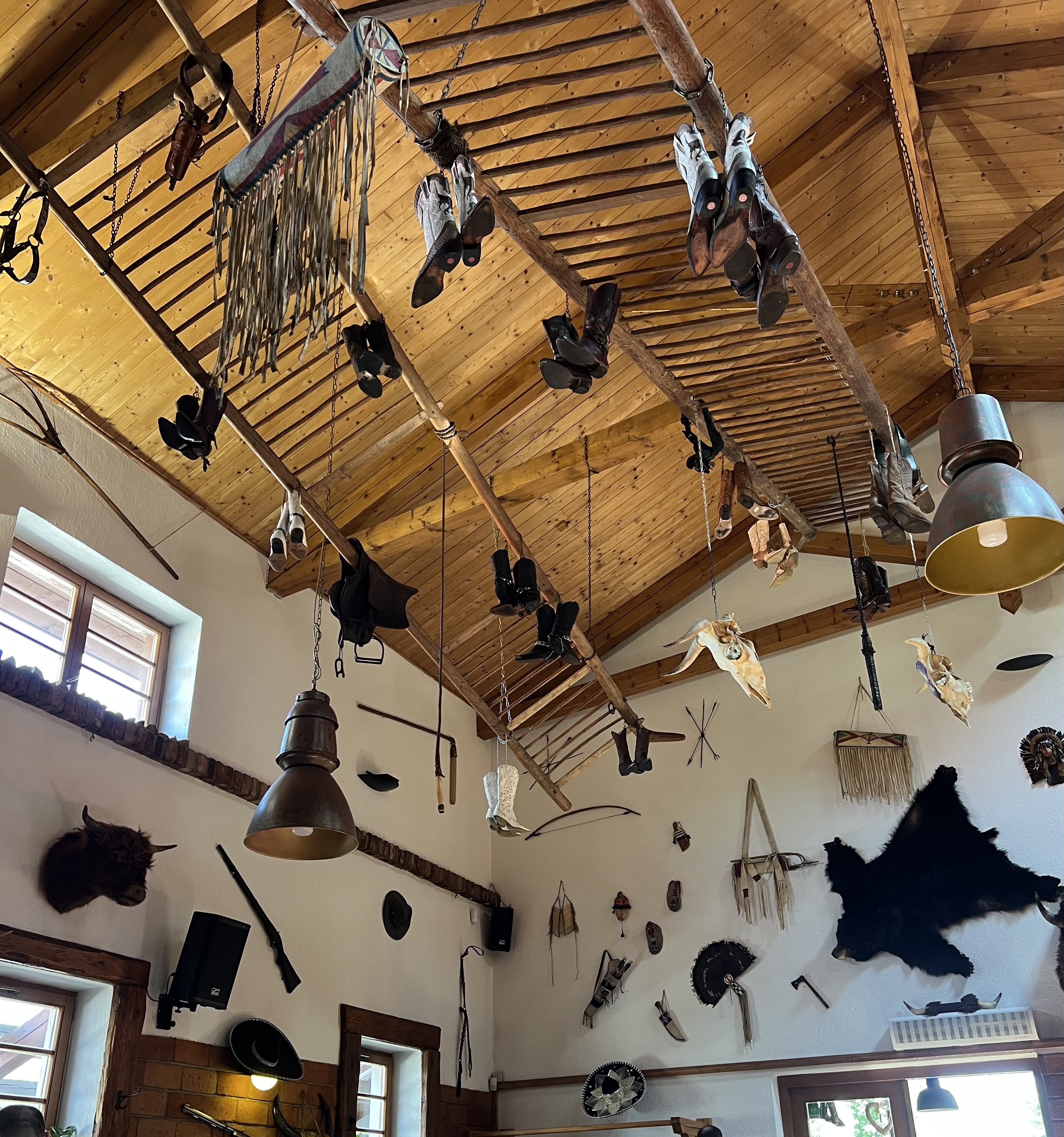 Country steak restaurant Beňovy foto 2
