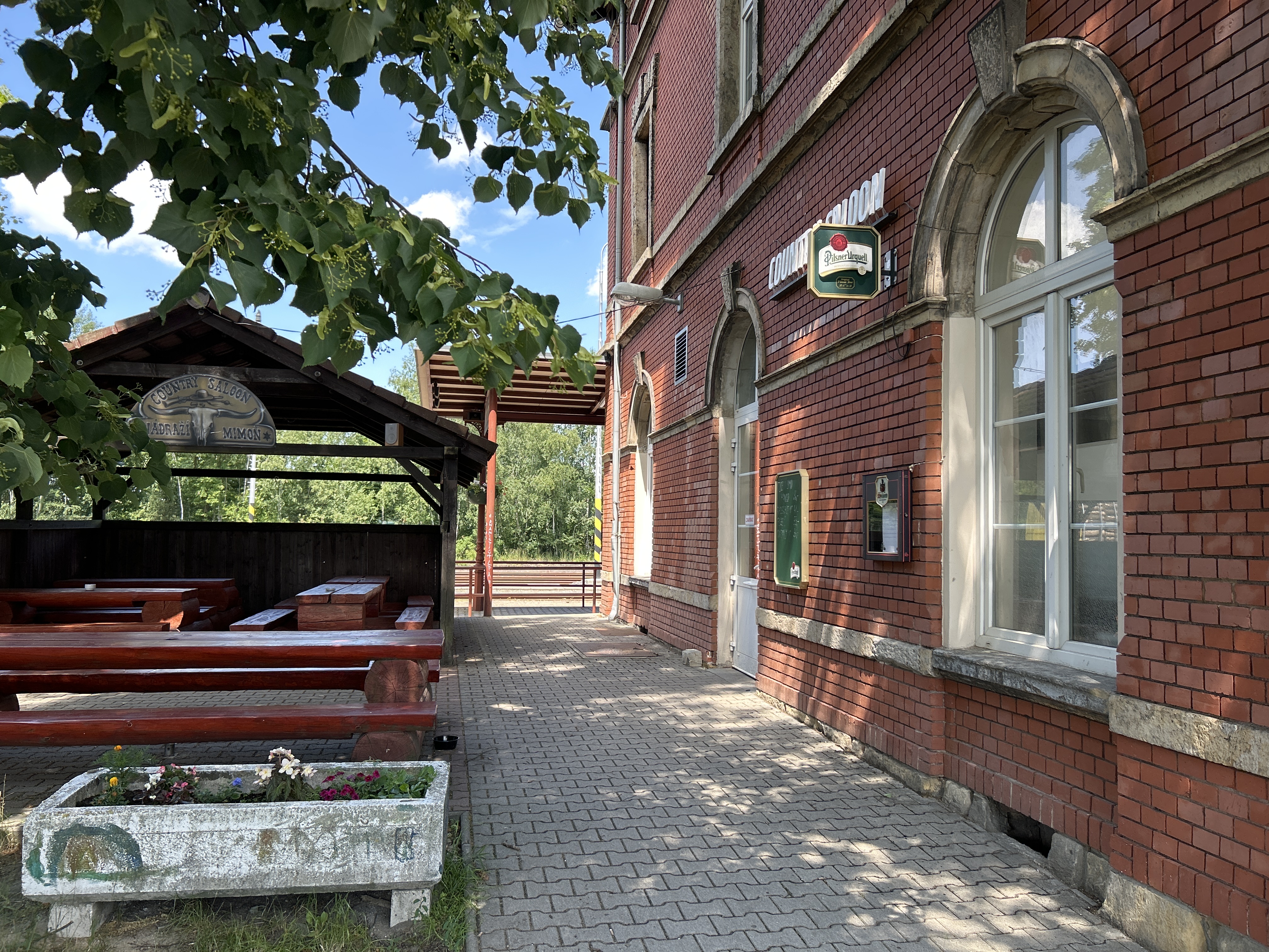 Restaurace Country Saloon foto 2