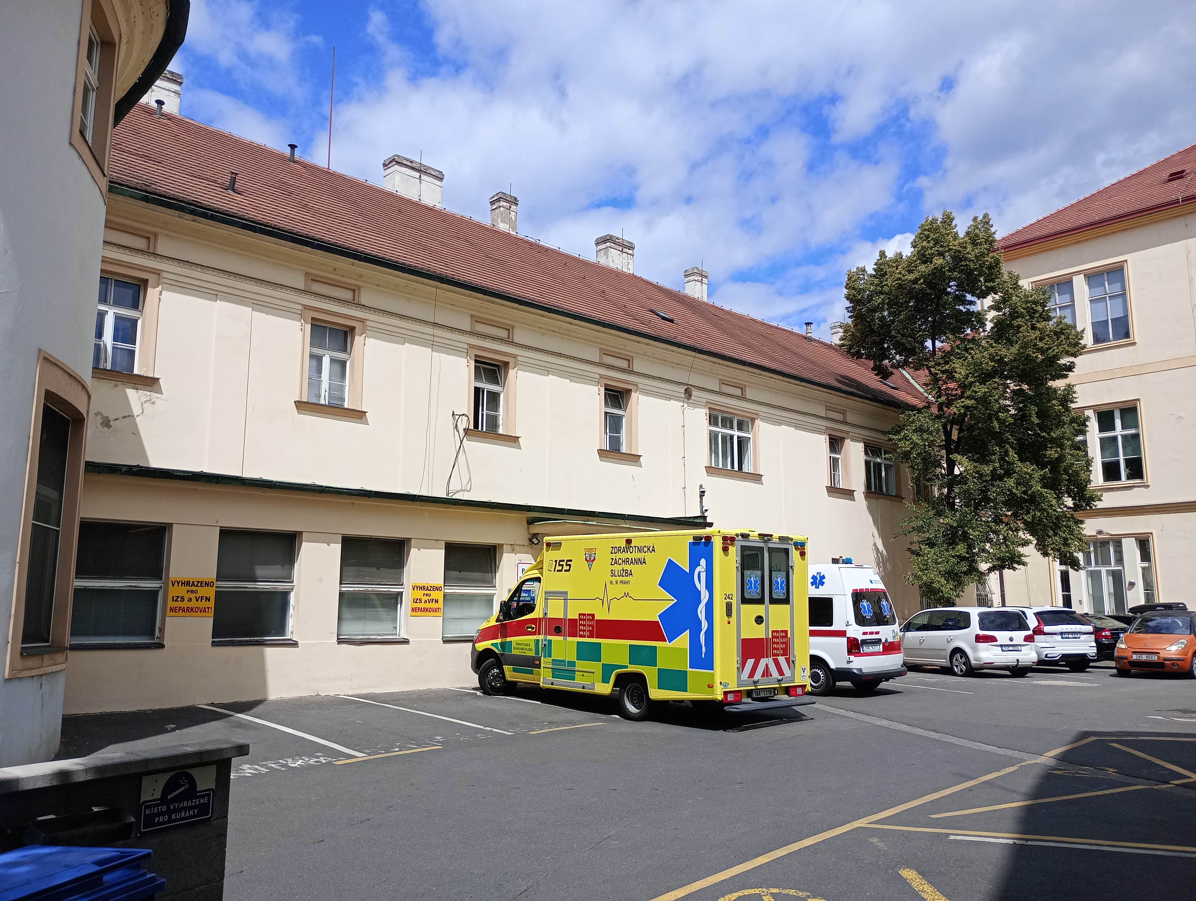 Všeobecná fakultní nemocnice v Praze - Společný příjem interně nemocných (SPIN) foto 1