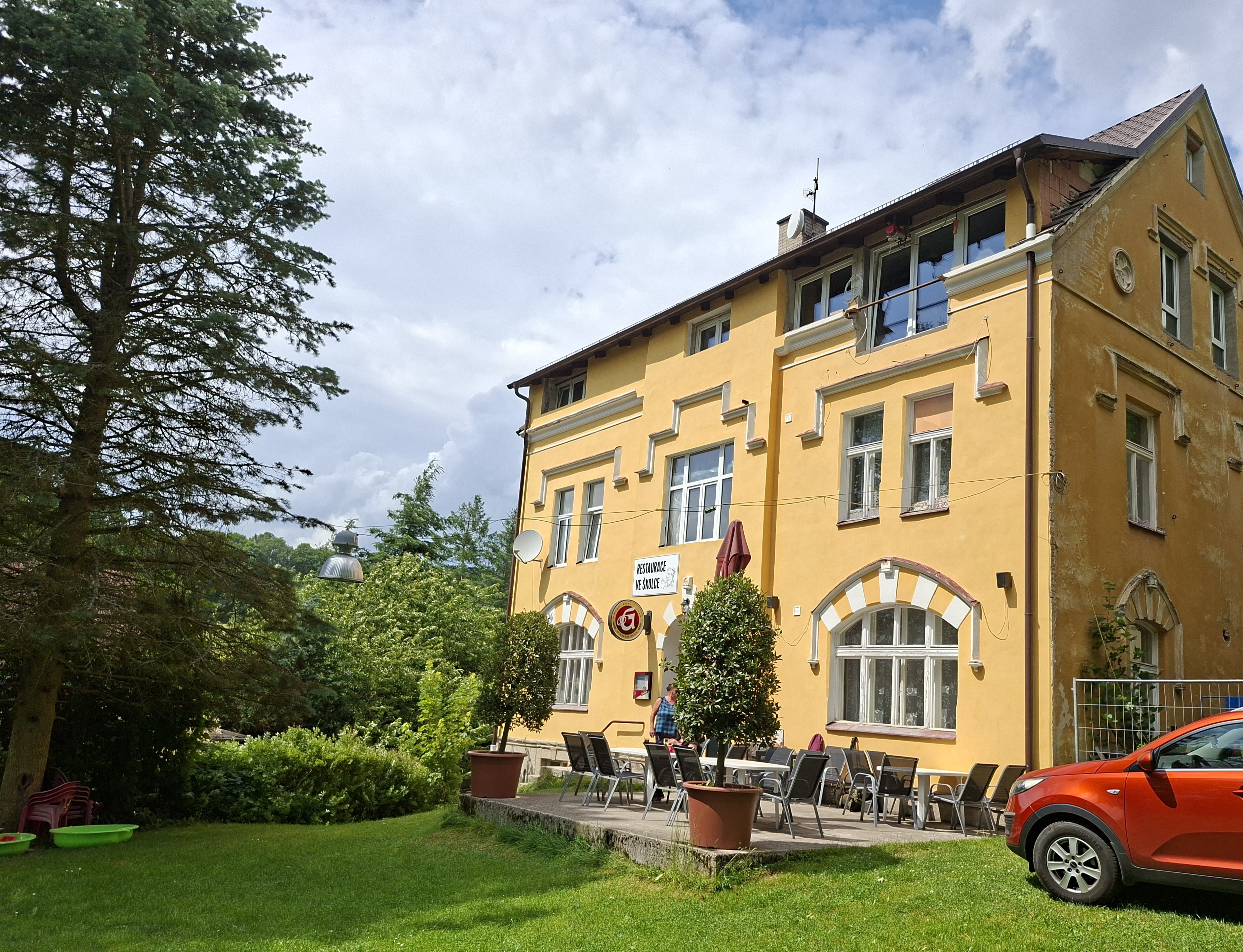 Restaurace Ve školce foto 2