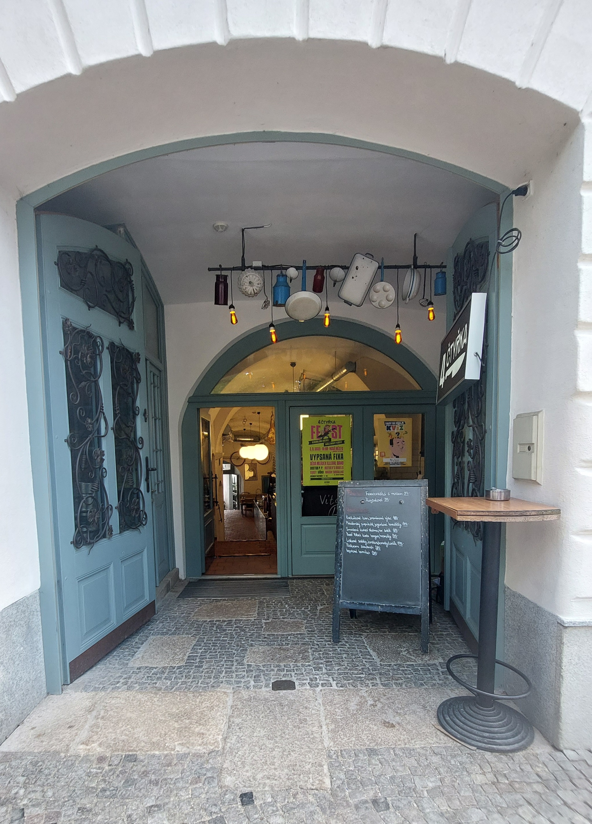 Bistro ČTYŘKA foto 3