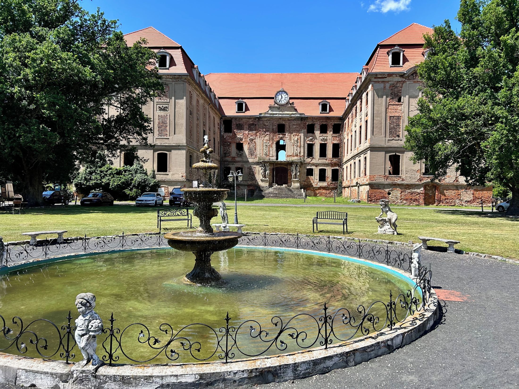 Pałac Brühla w Brodach