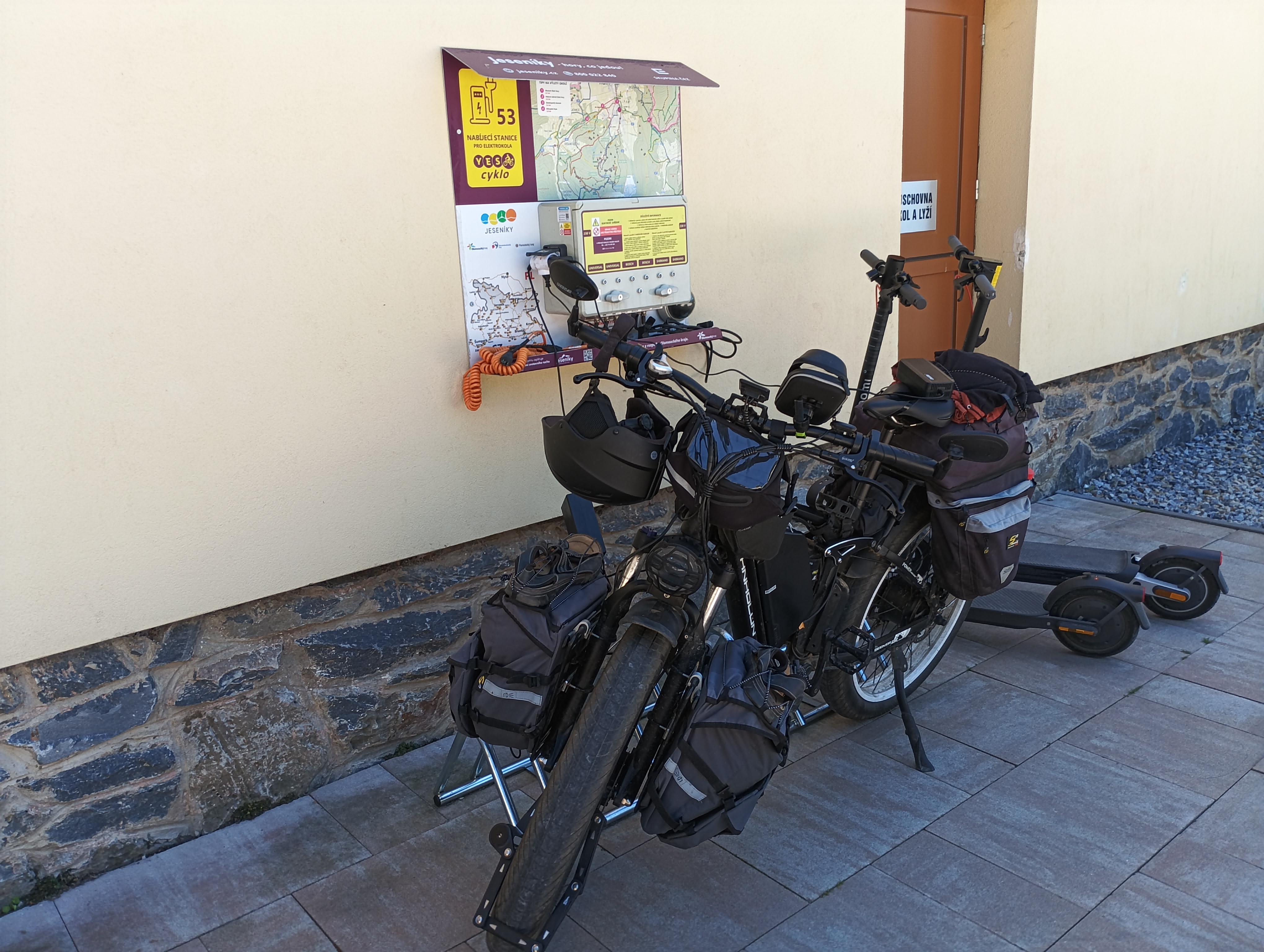 Nabíjecí stanice Hotel Praděd Zlaté Hory foto 4