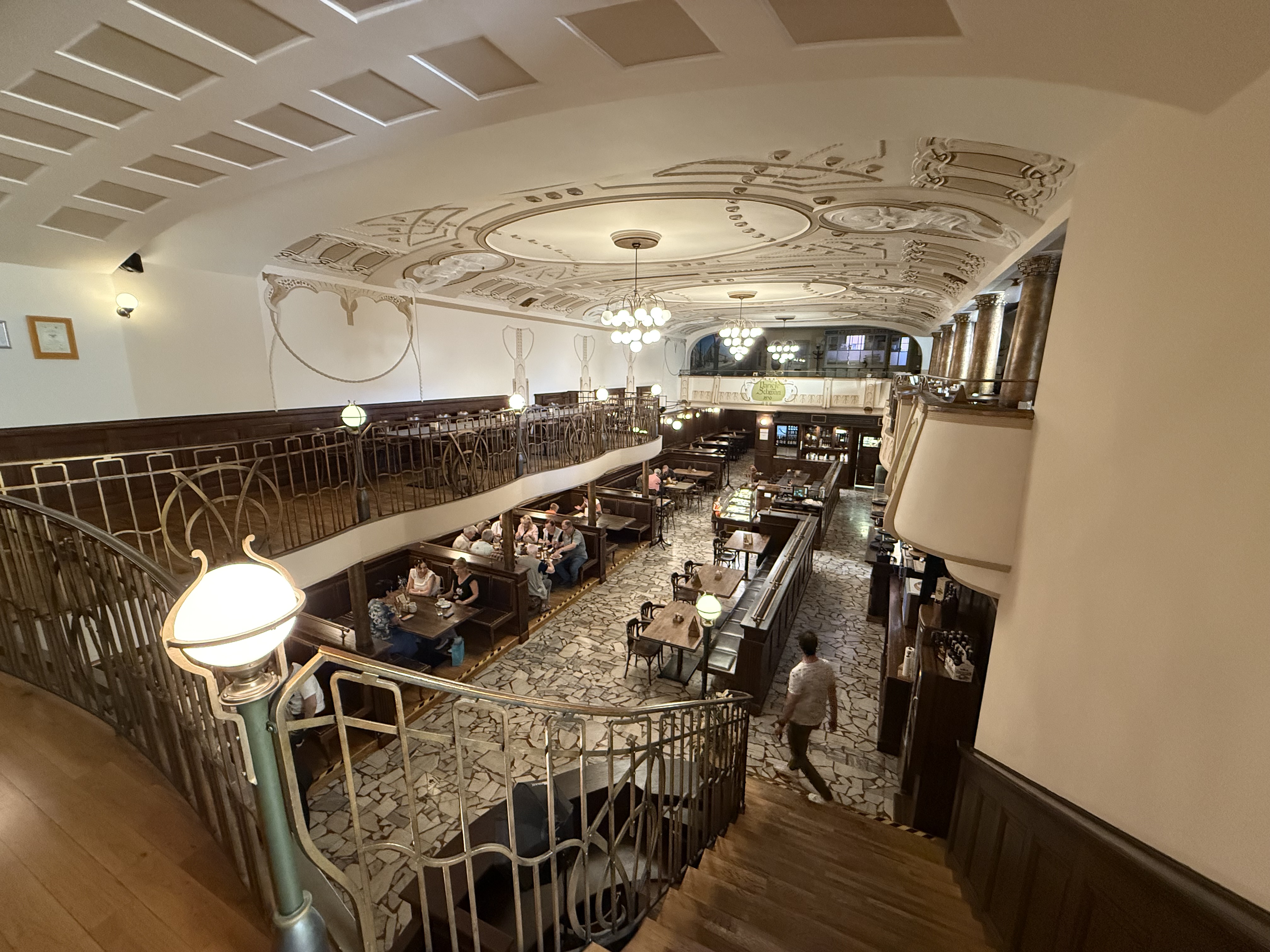 Restaurace Pivovar Monopol foto 2