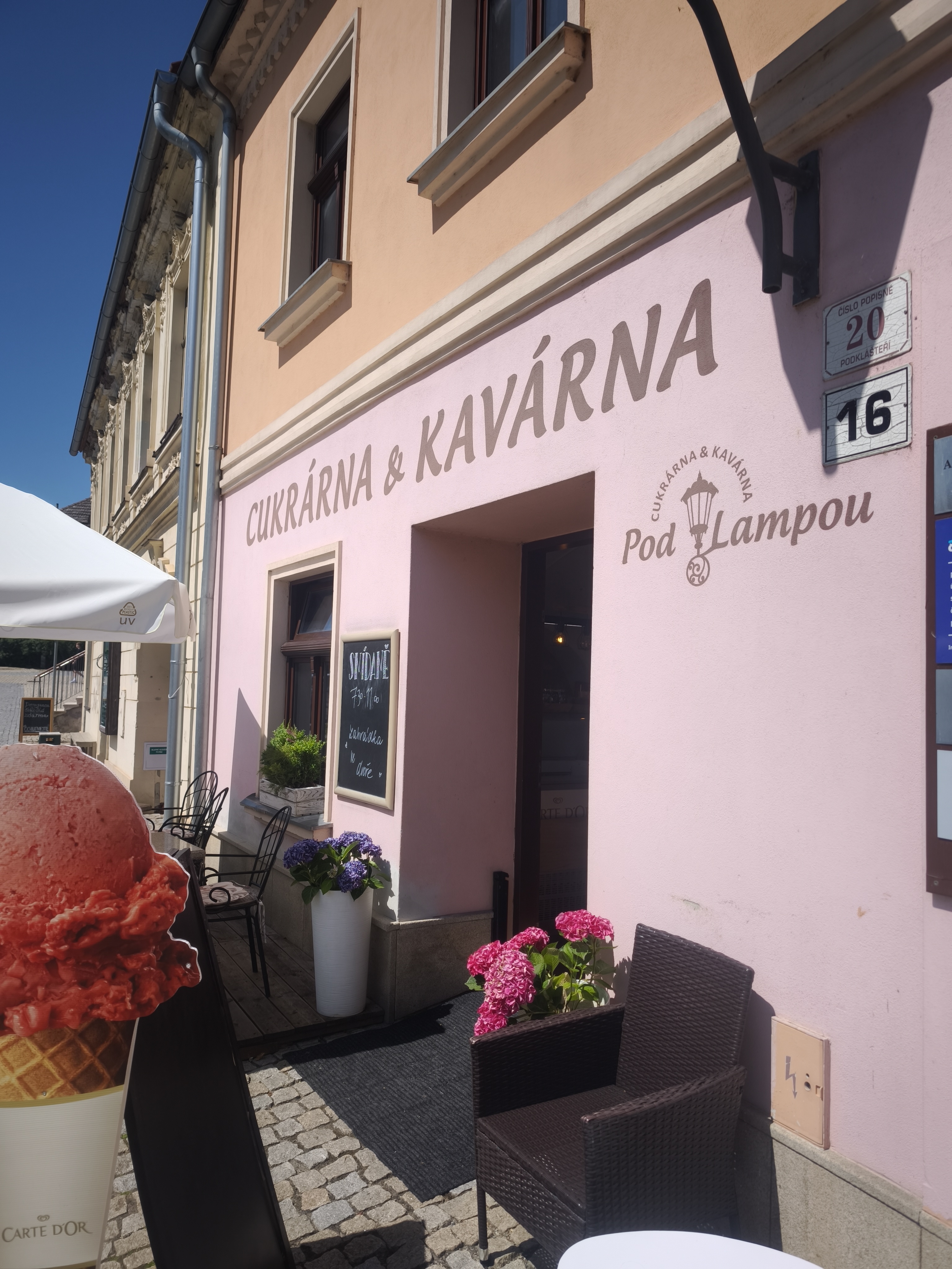 Cukrárna a kavárna Pod Lampou foto 6