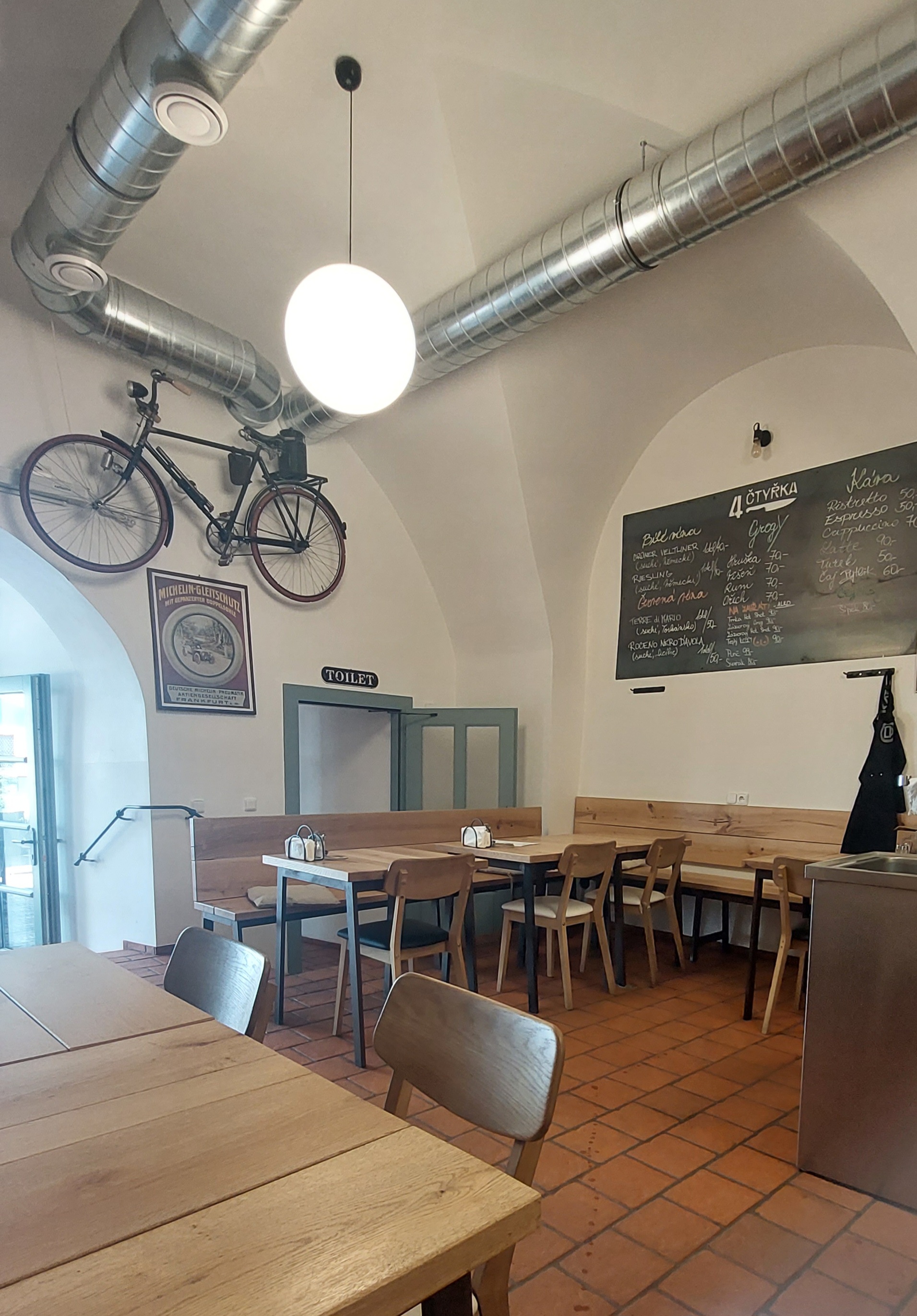 Bistro ČTYŘKA foto 5