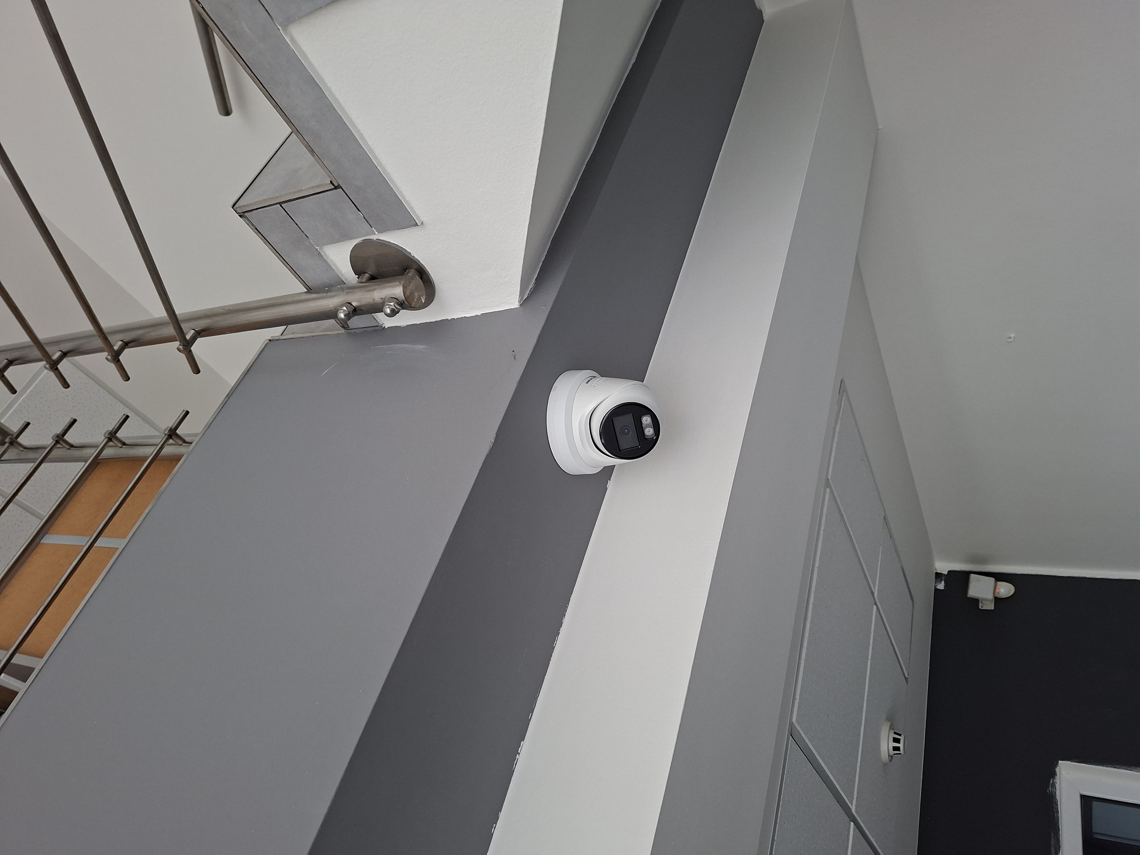 Elektroinstalace a služby - Tomáš Farbula foto 5