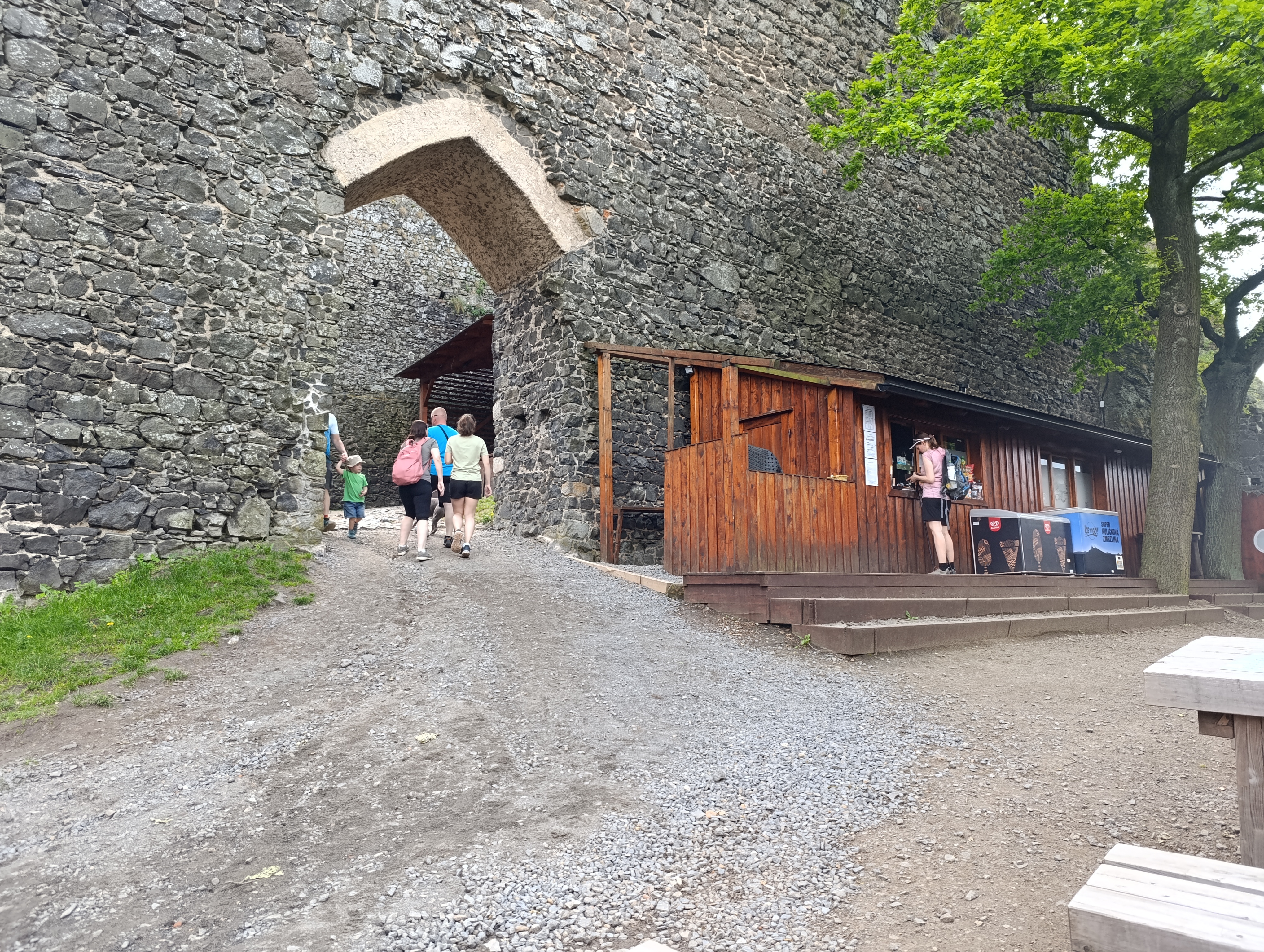 Hradní Kiosek Trosky foto 4