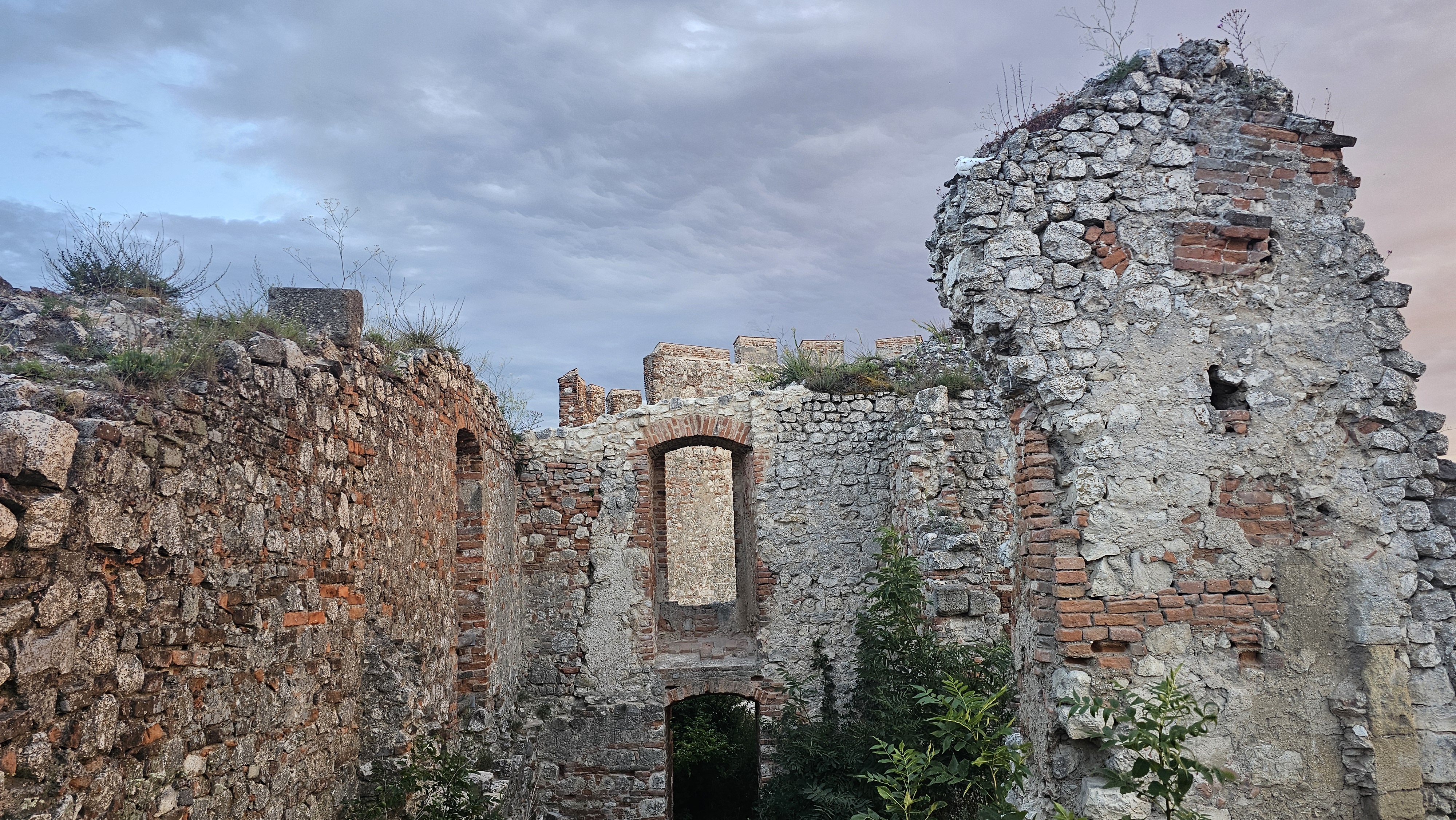 Hrad Děvičky foto 2