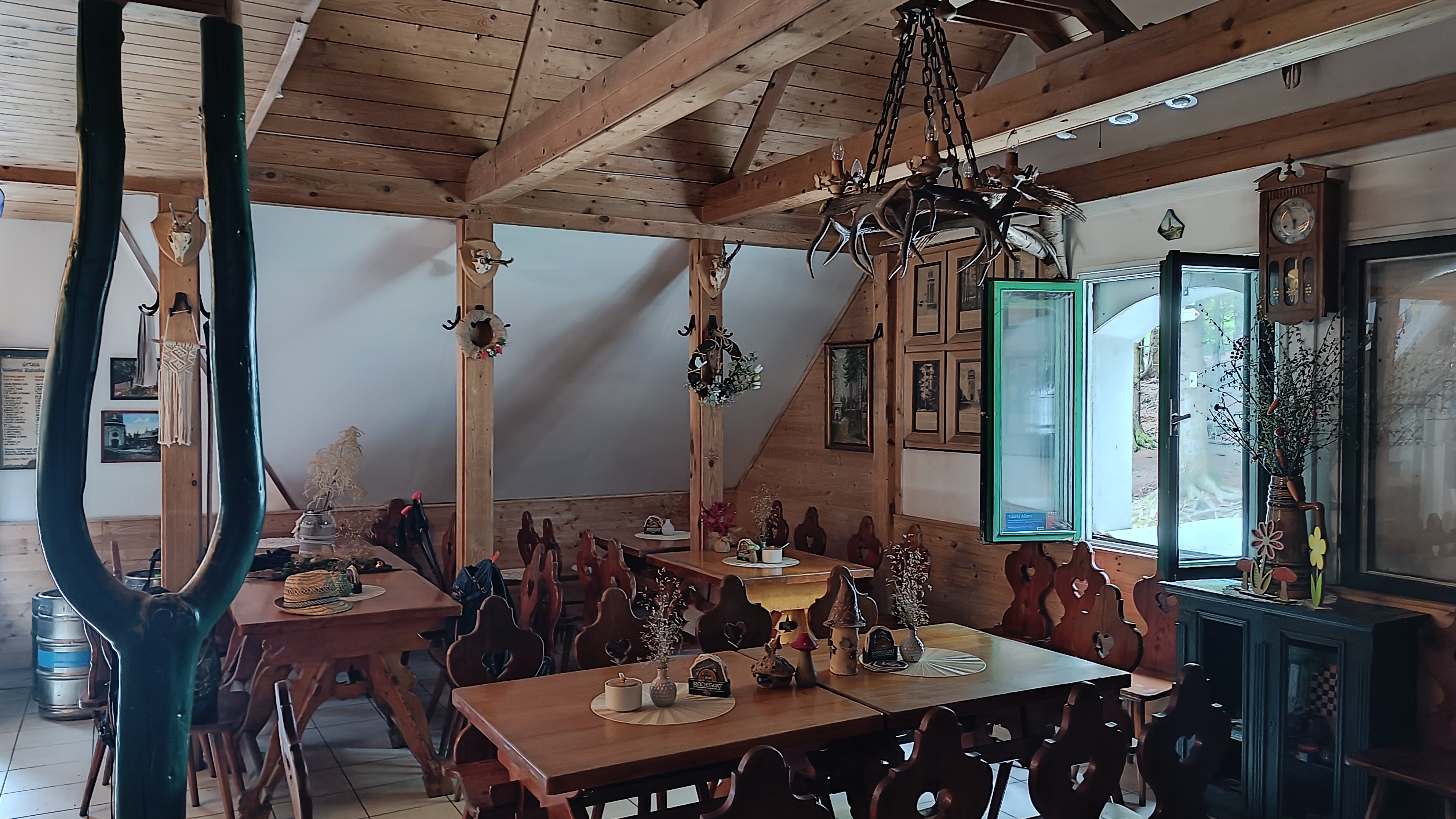 Občerstvení  na Zlatém Chlumu foto 5