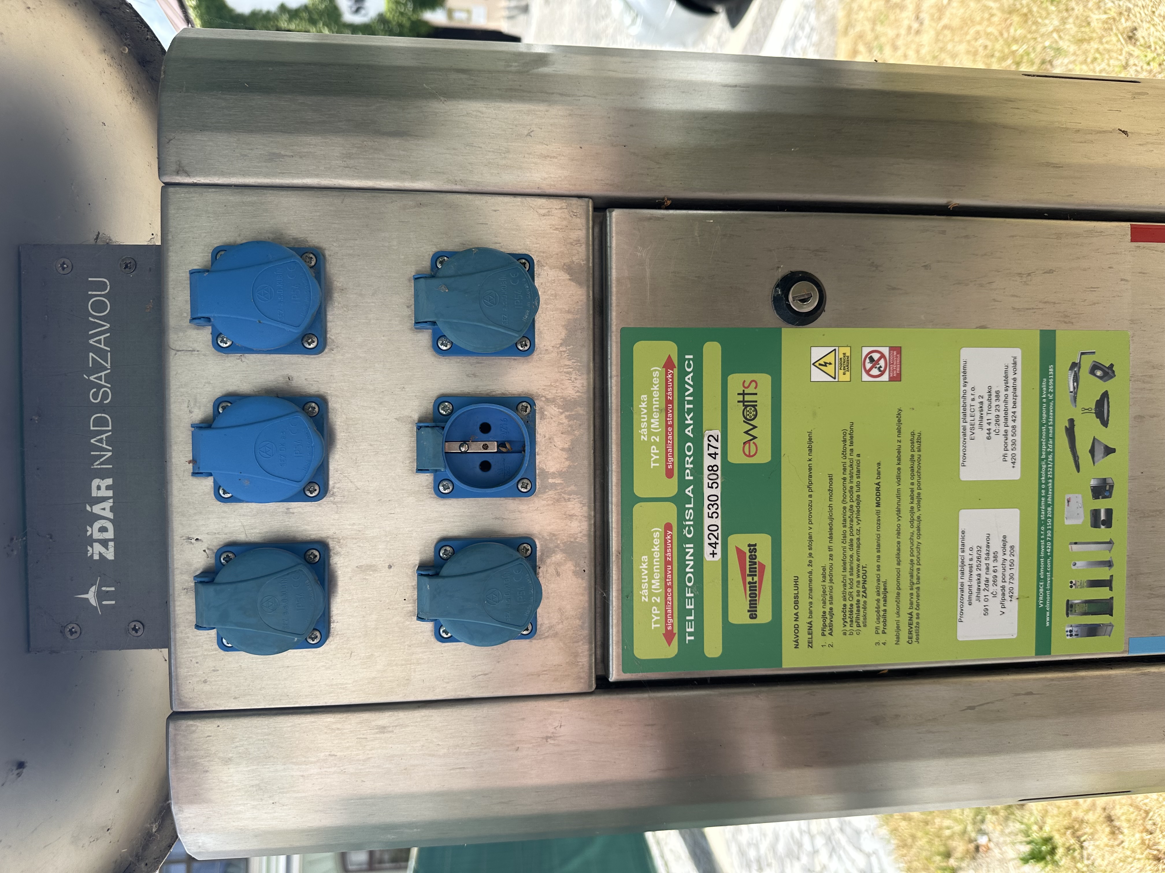EVSELECT s.r.o. - Nabíjecí stanice pro elektrokola foto 1