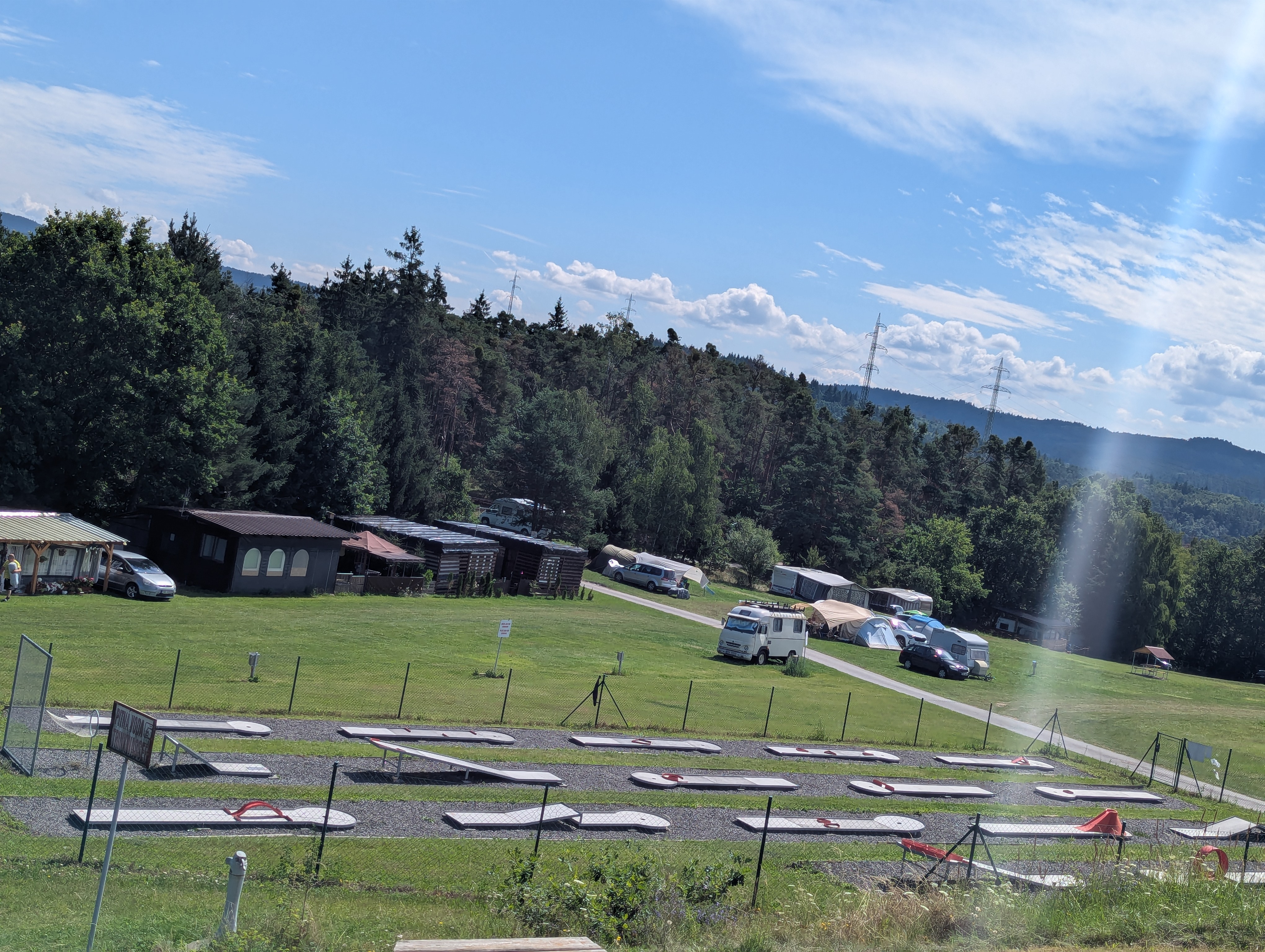 Autokemp Velký Vír - minigolf foto 2