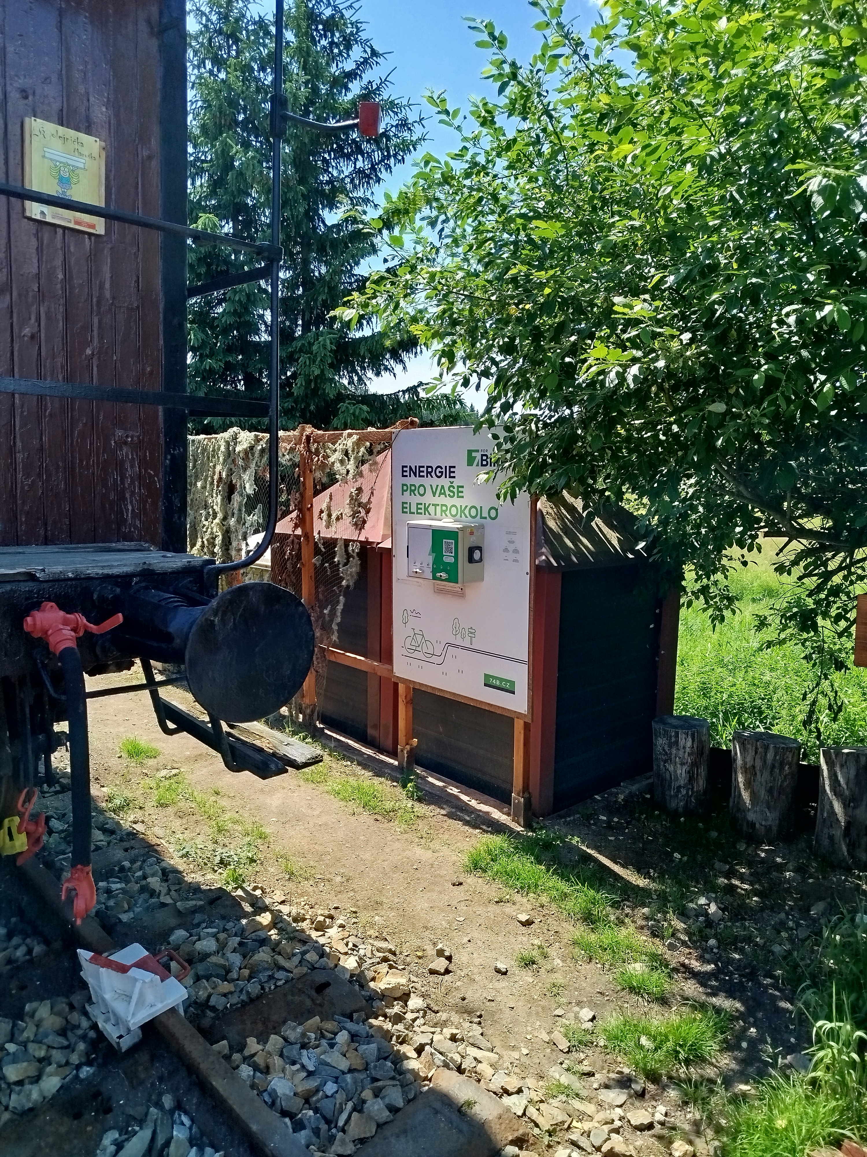 Nabíjecí stanice Krčma Vagon - Pošumavská jižní dráha foto 2