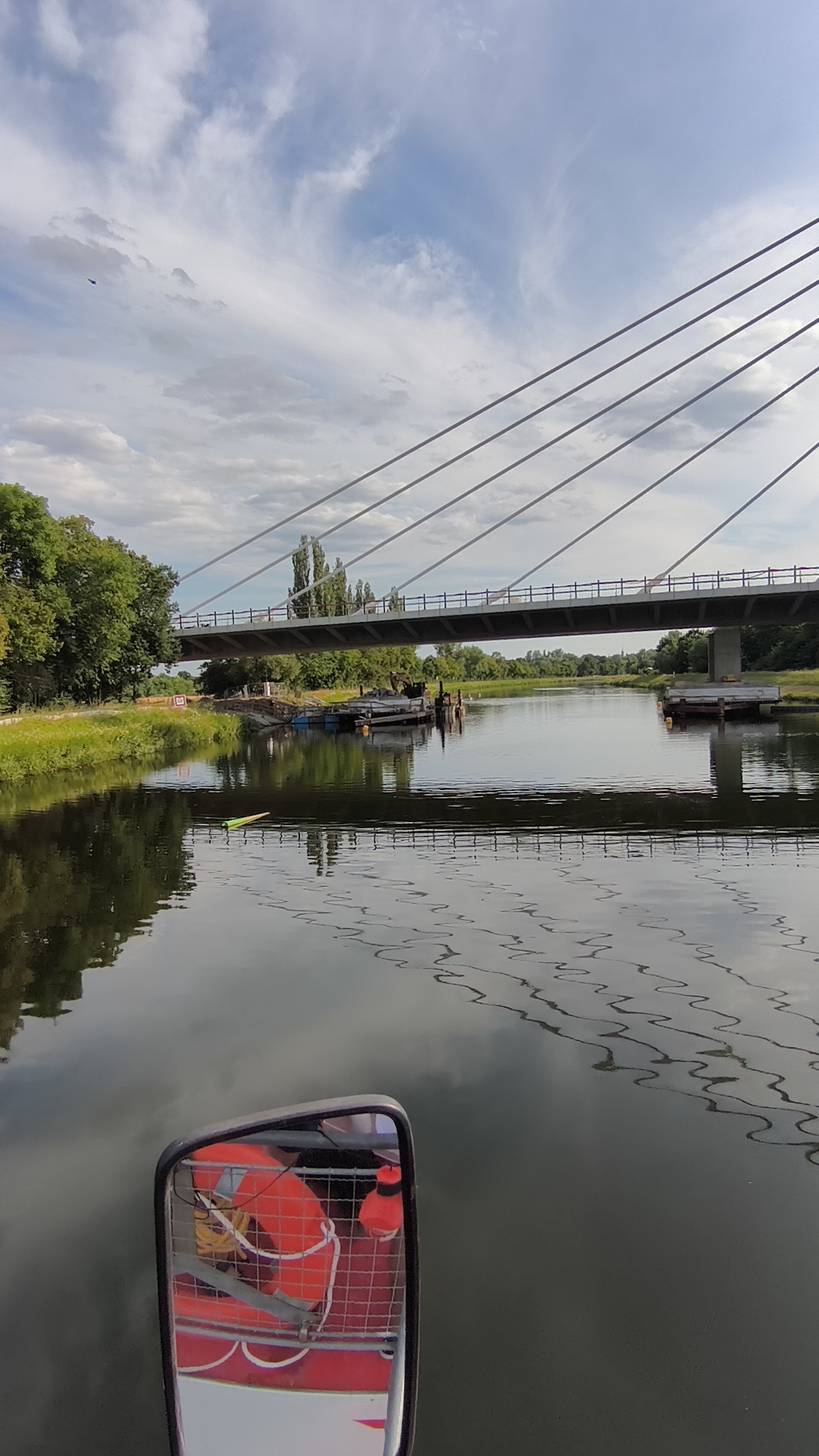 Restaurační a výletní loď Arnošt z Pardubic foto 2