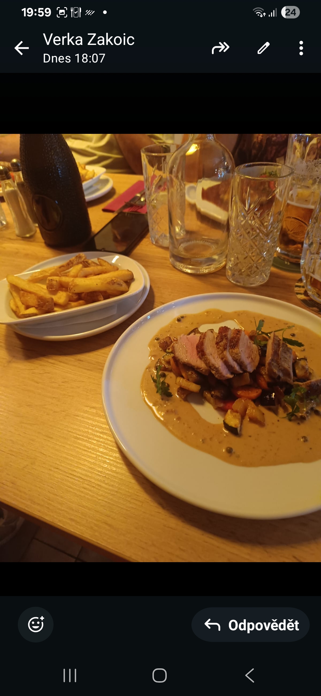 100letá RESTAURANT foto 5