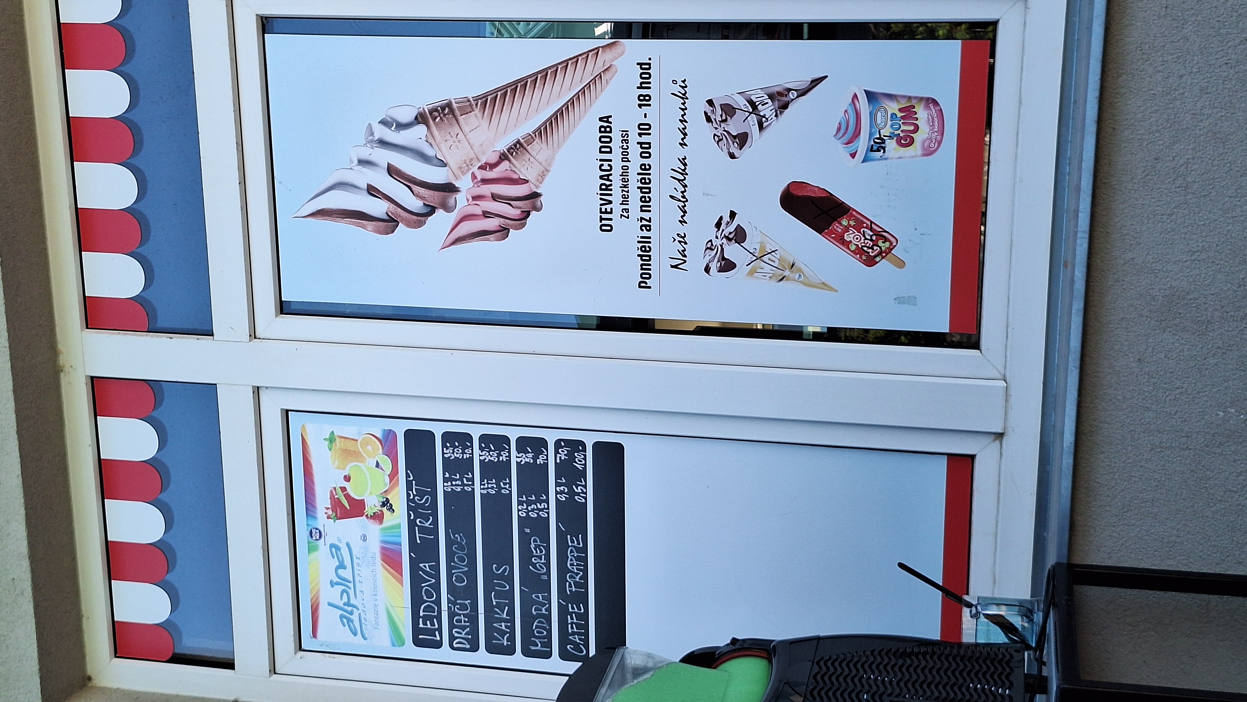 Rychlé občerstvení - železniční stanice Černošice - Mokropsy foto 3