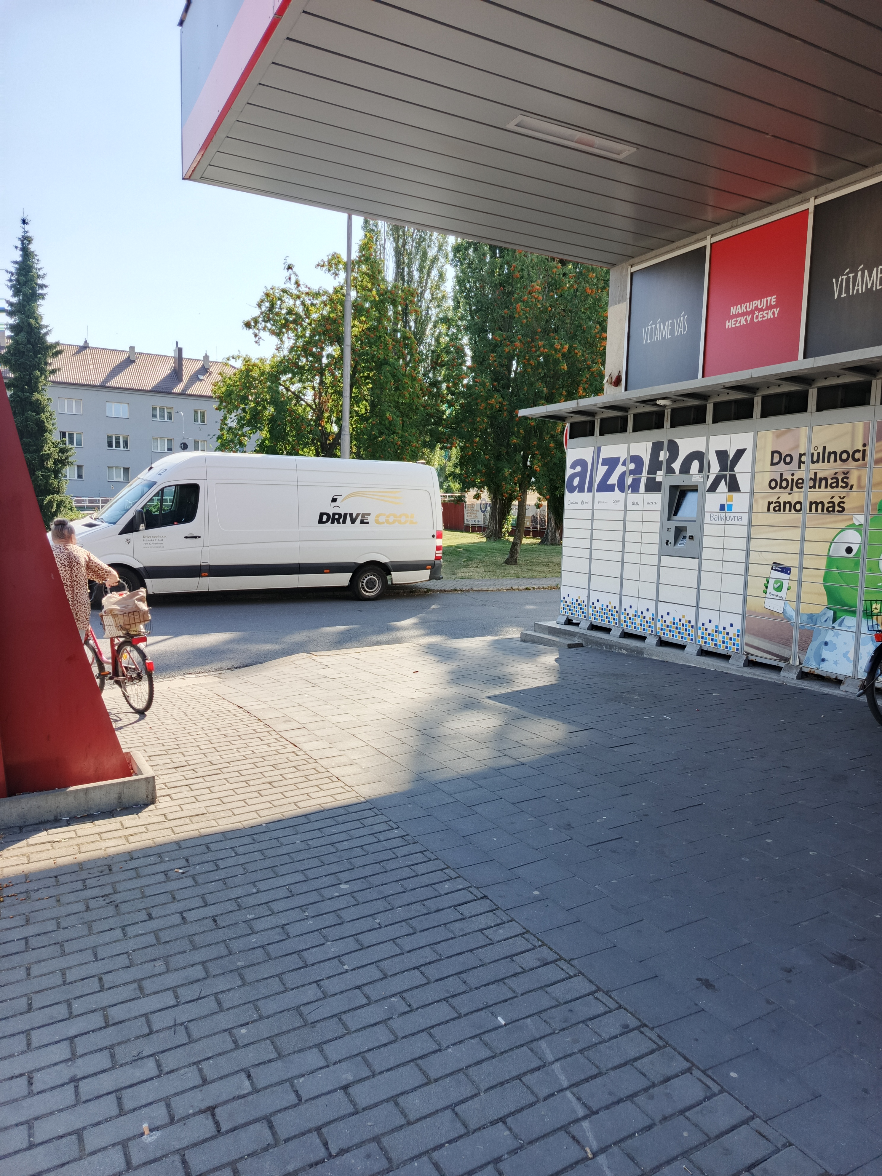 AlzaBox foto 2