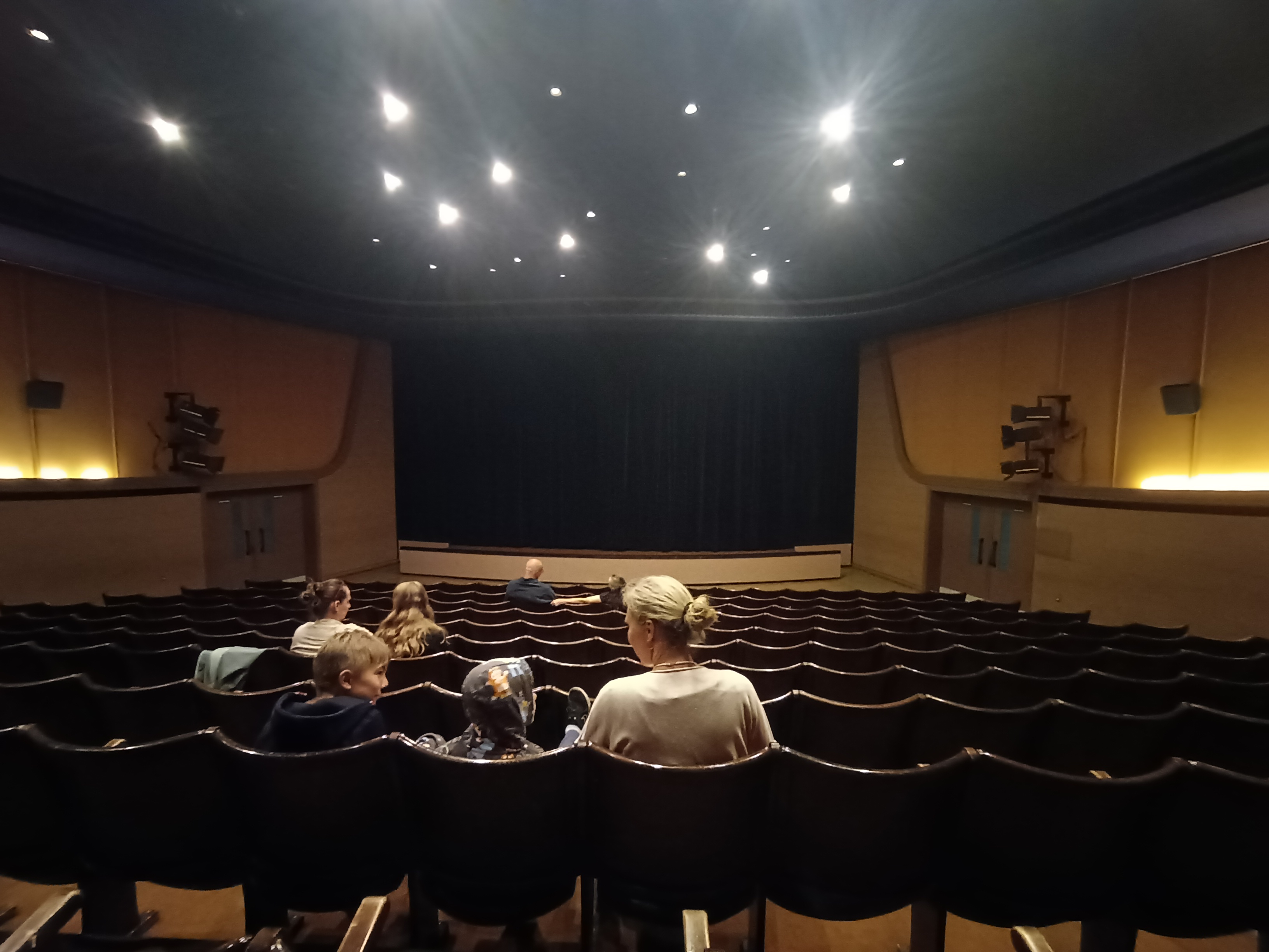 Kino Máj foto 2