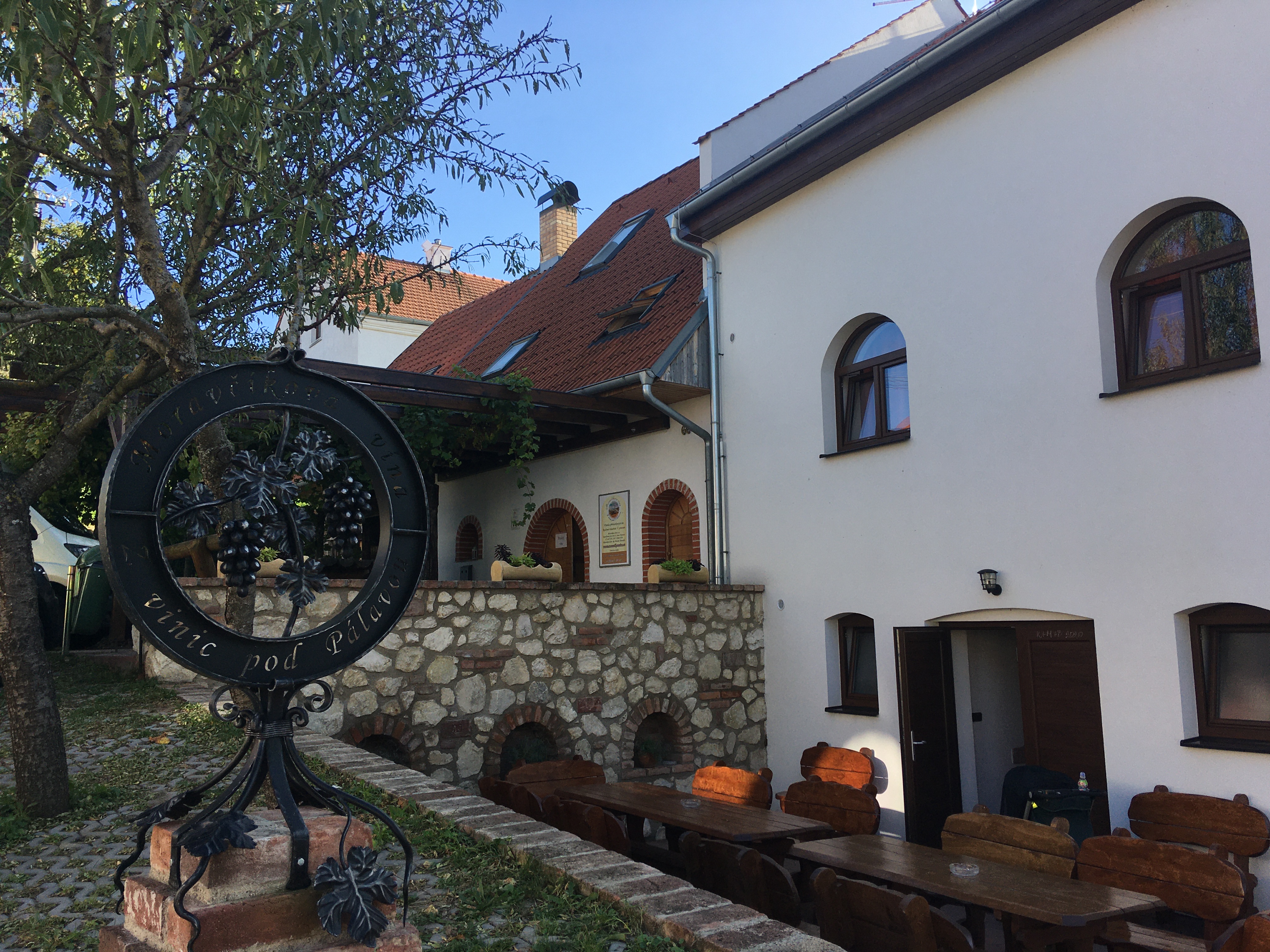 Moravčíkova vína, s.r.o. foto 6