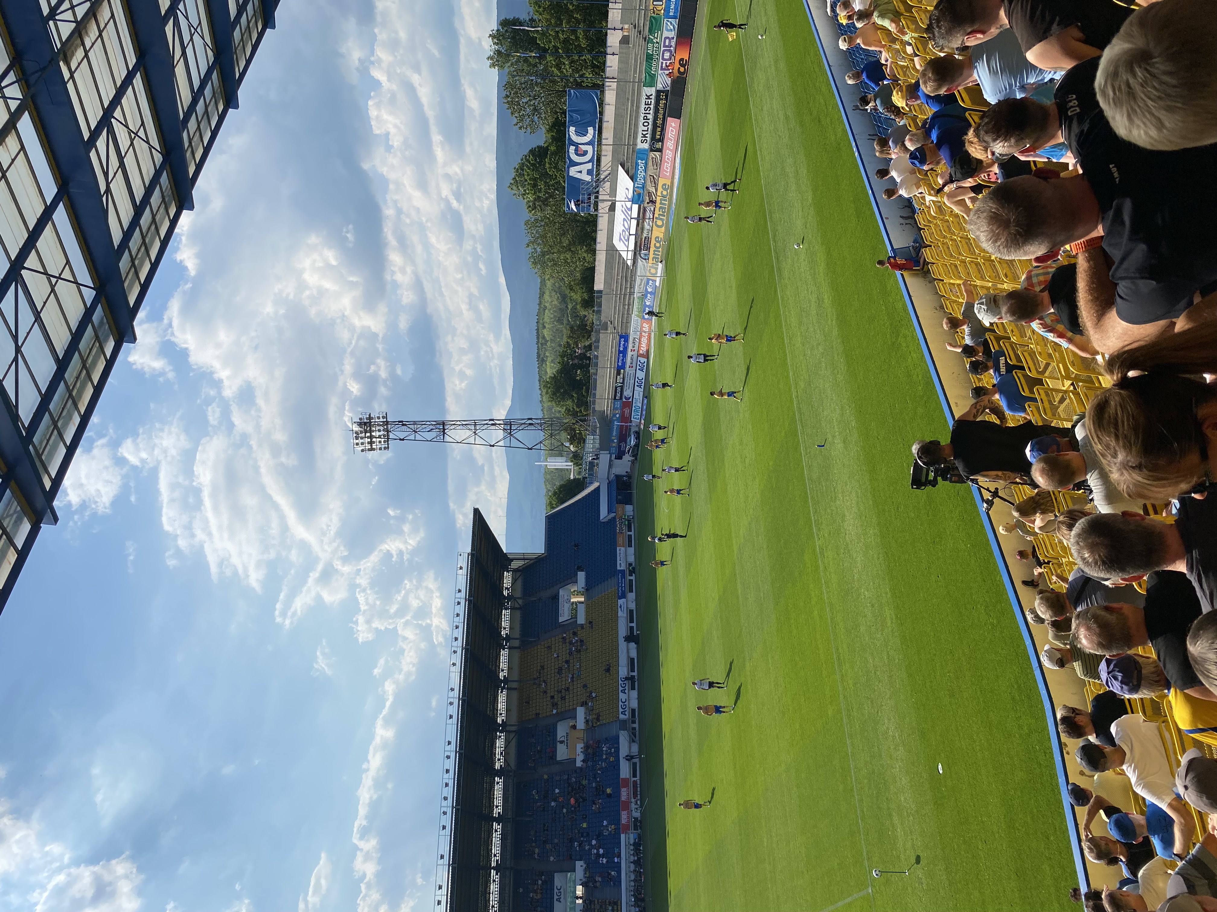 Fotbalový stadion Na Stínadlech foto 3