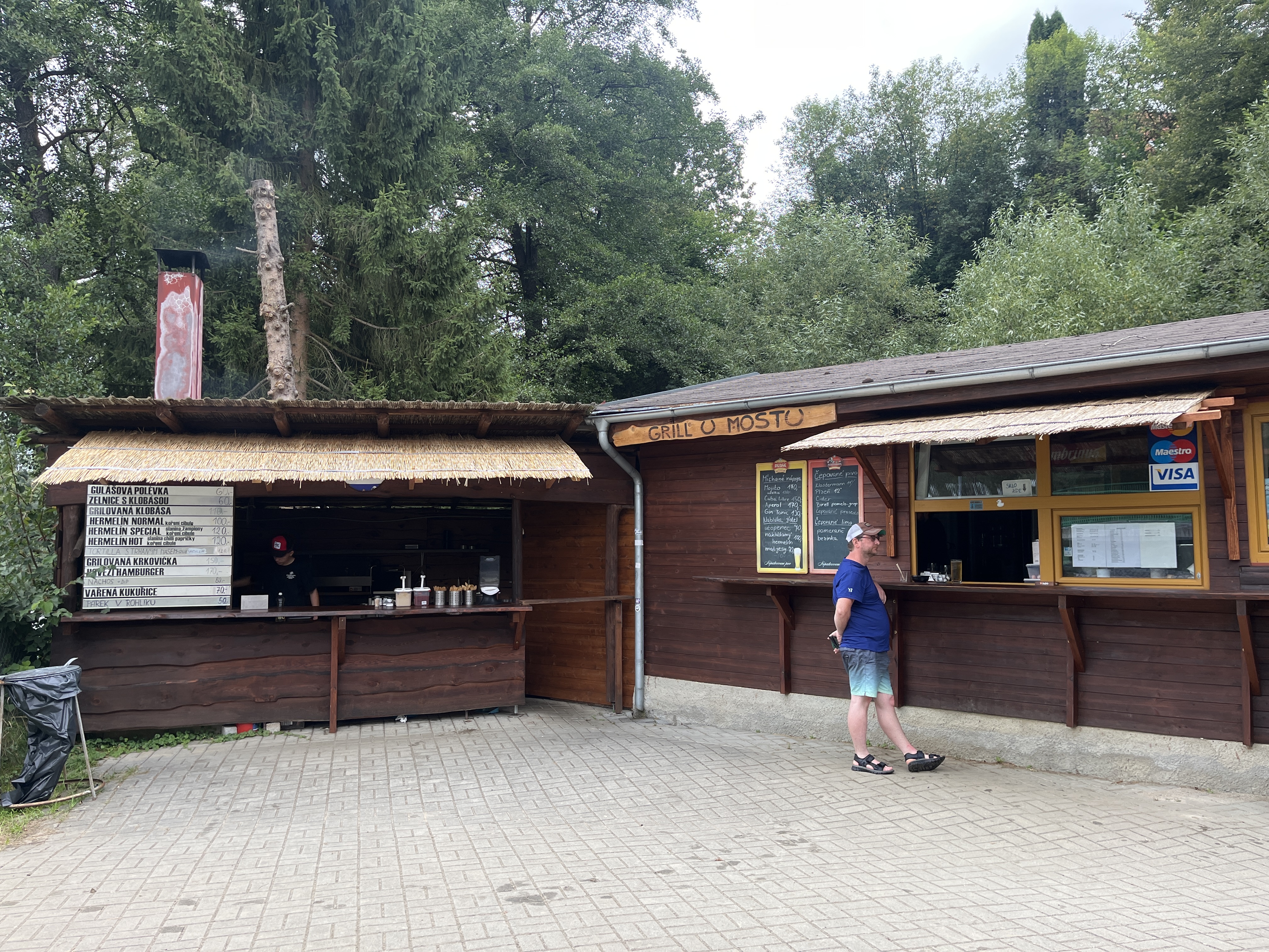 Občerstvení u mostu Zátoň foto 4