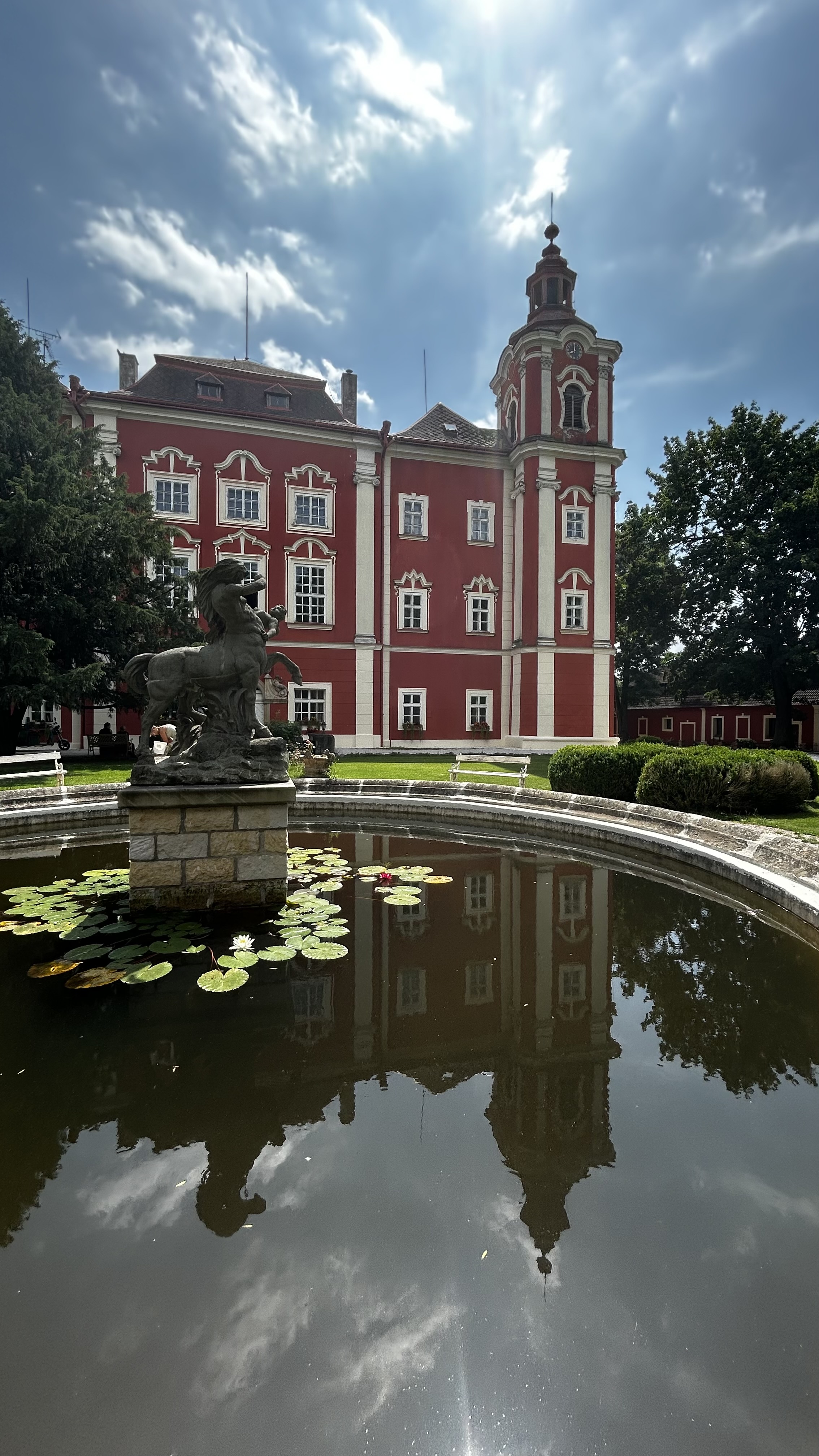 Barokní zámek Dětenice foto 4