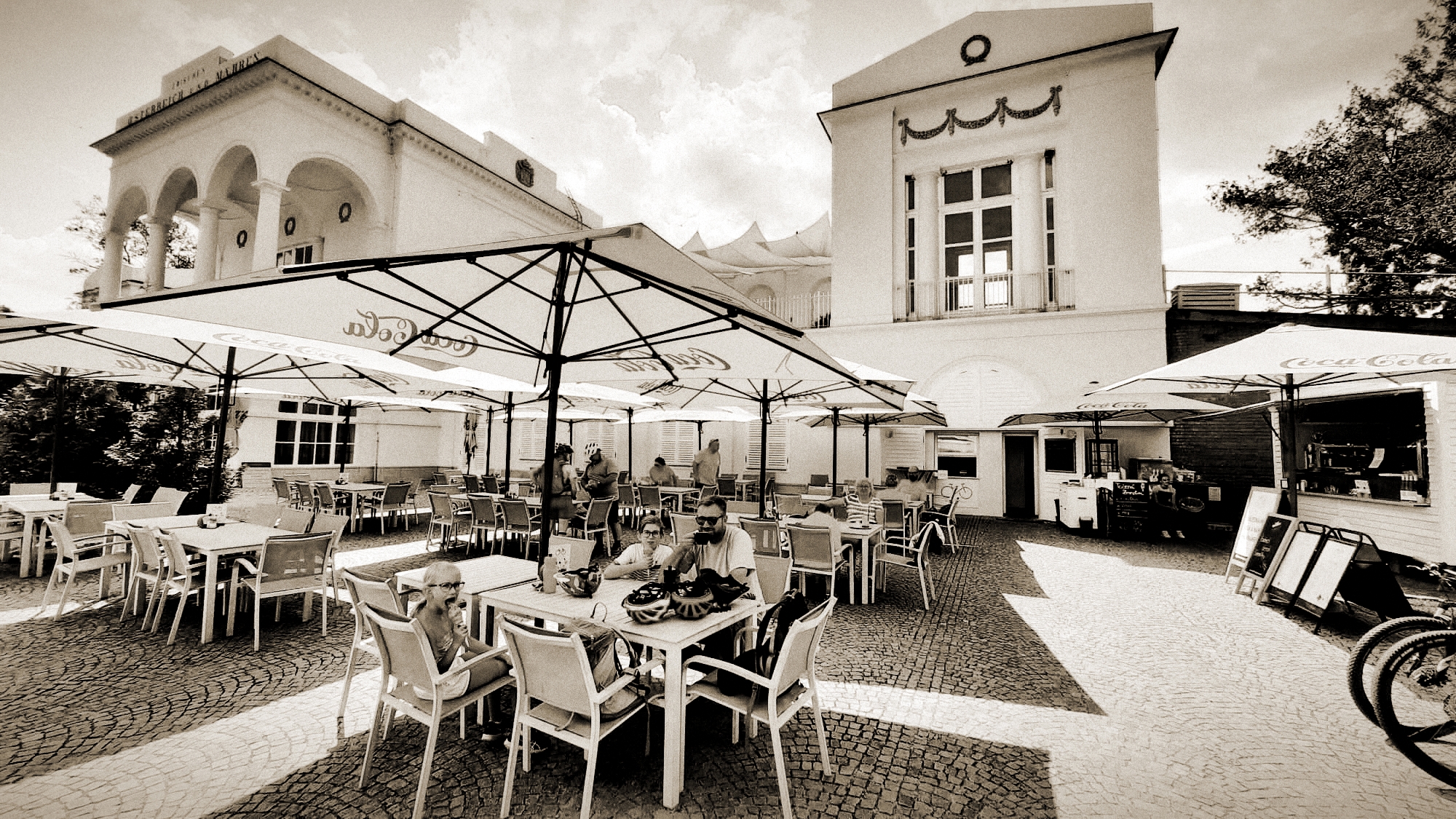 Bistro LES VÉLOS foto 1