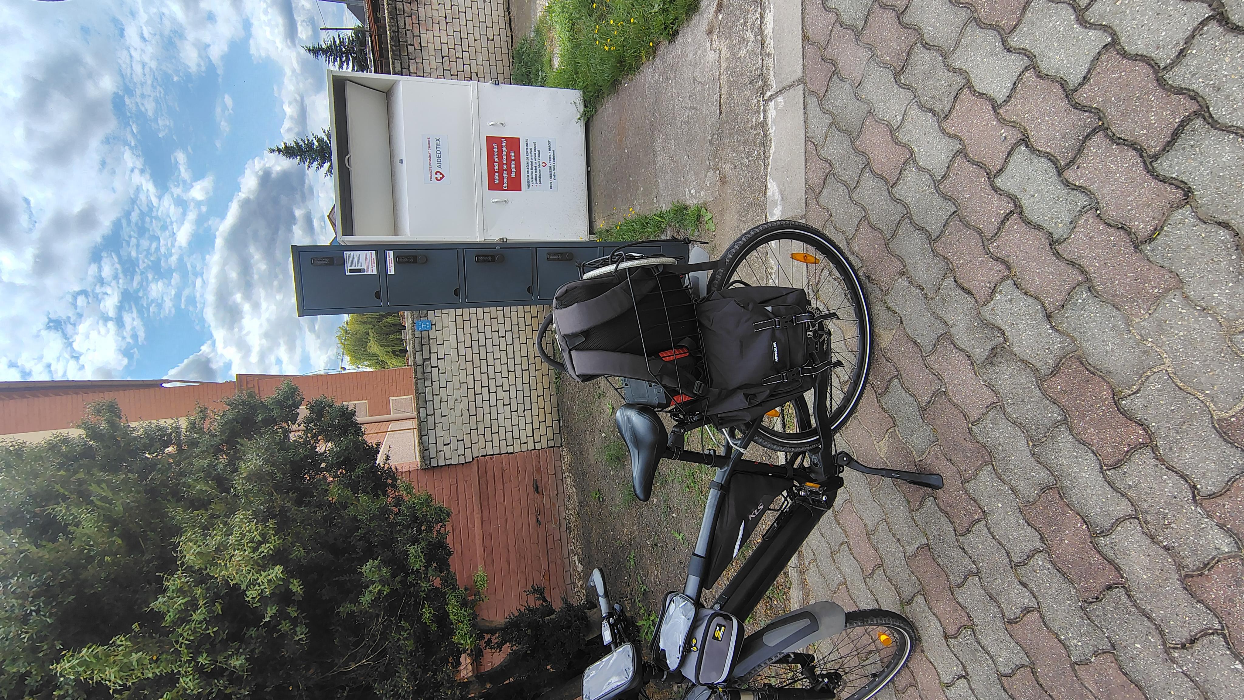 Nabíjecí stanice pro elektrokola a mobilní zařízení Etron Czech s.r.o. foto 2