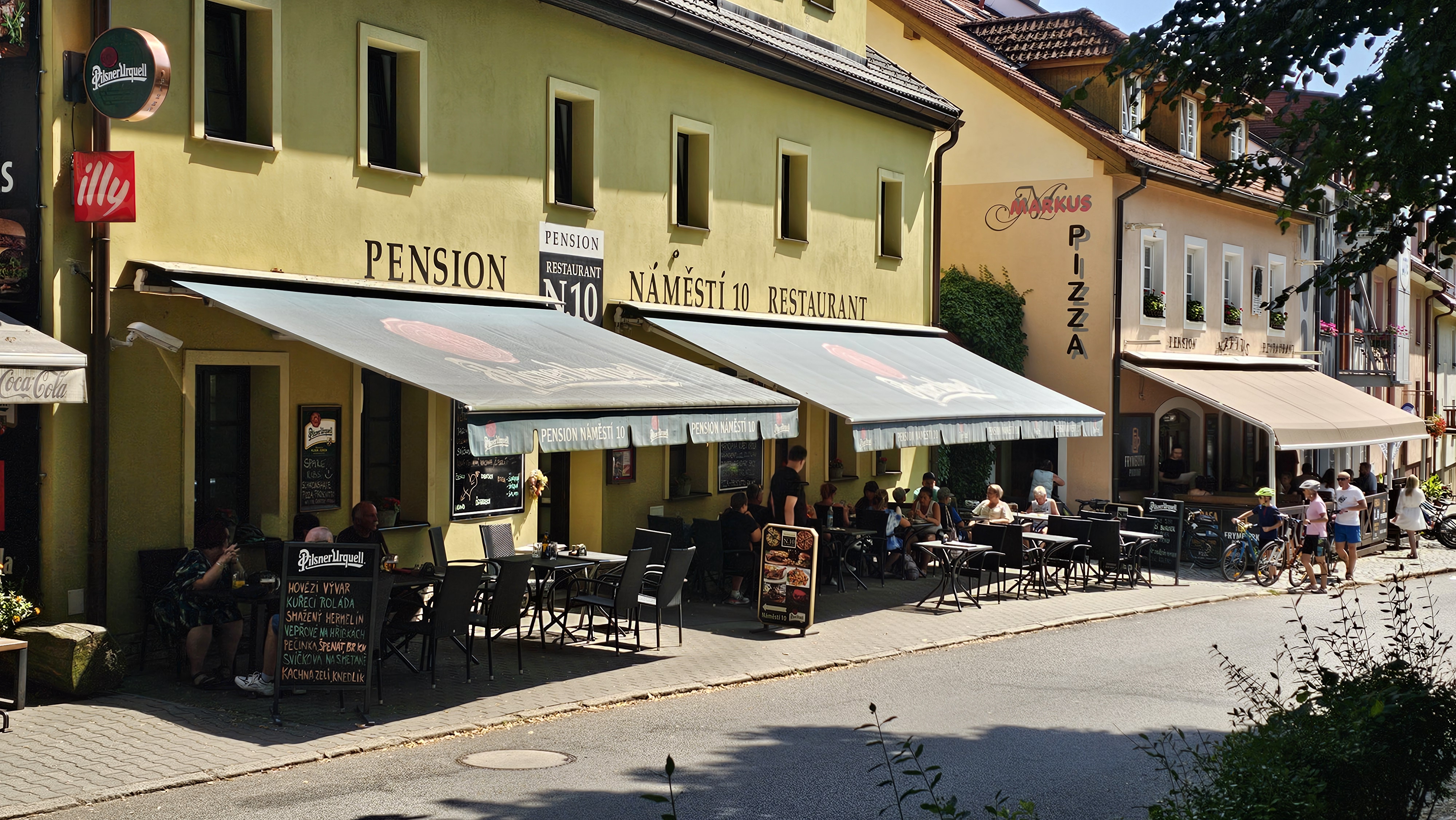 Restaurace N.10 Frymburk foto 5