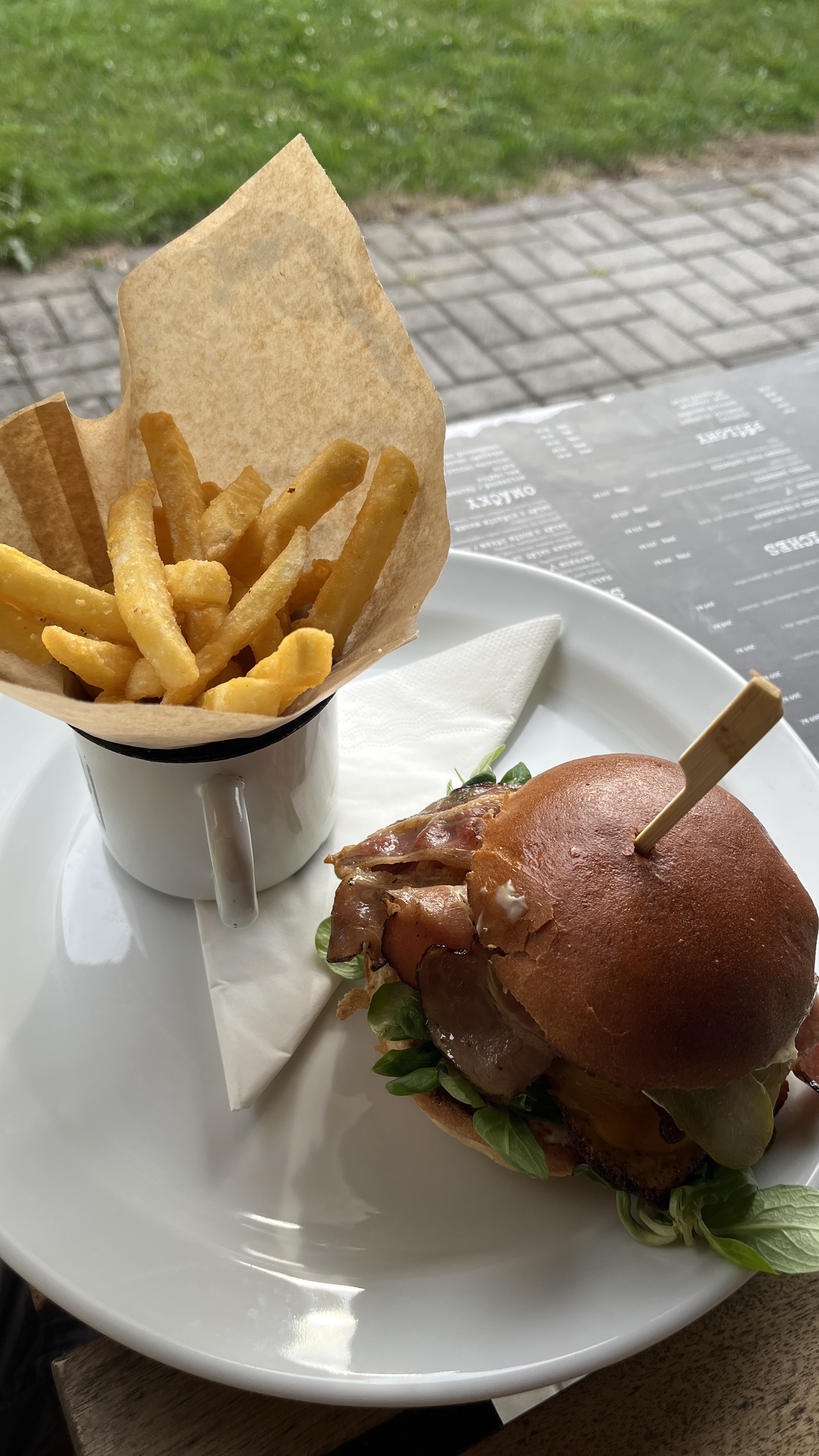 FOLK Burger foto 3