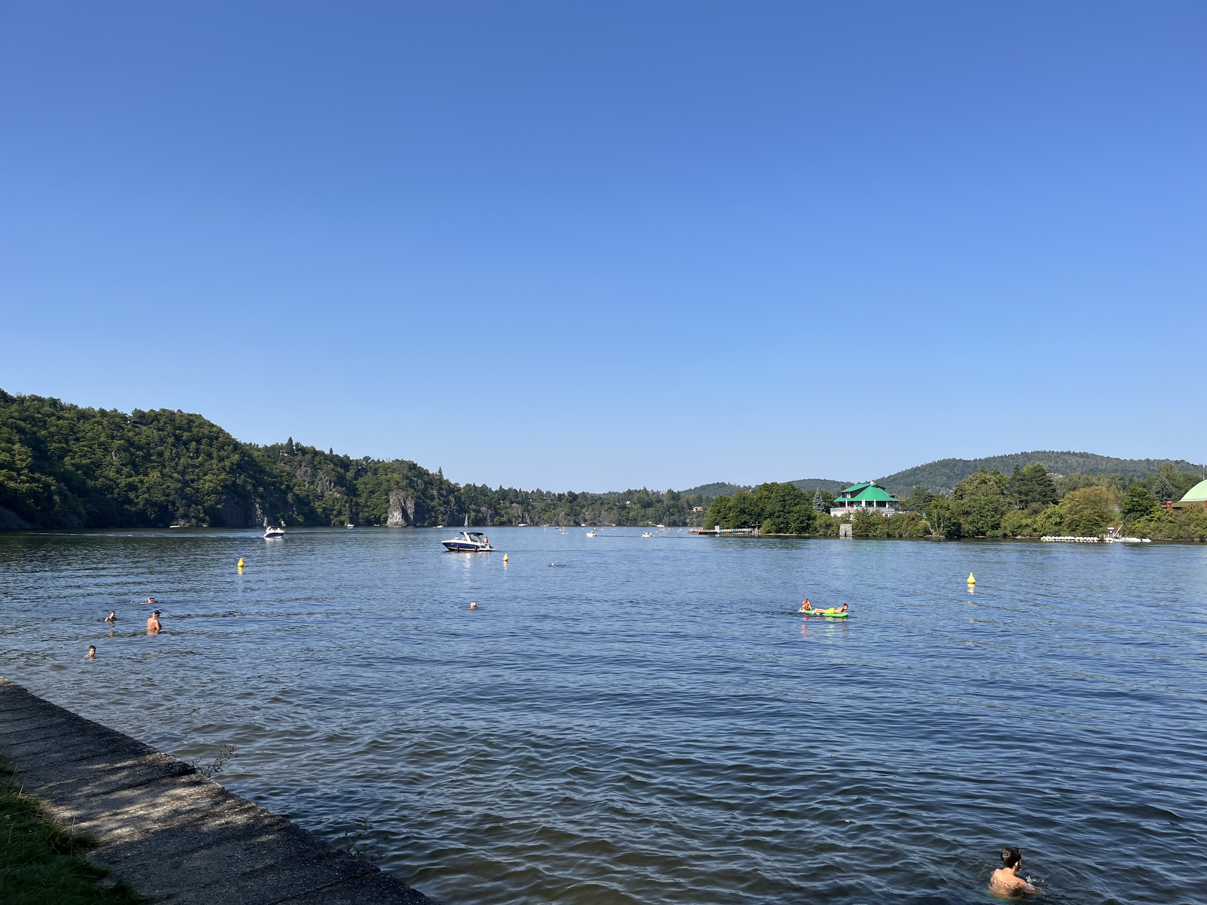 Rekreační areál Malá Hrdlička foto 4