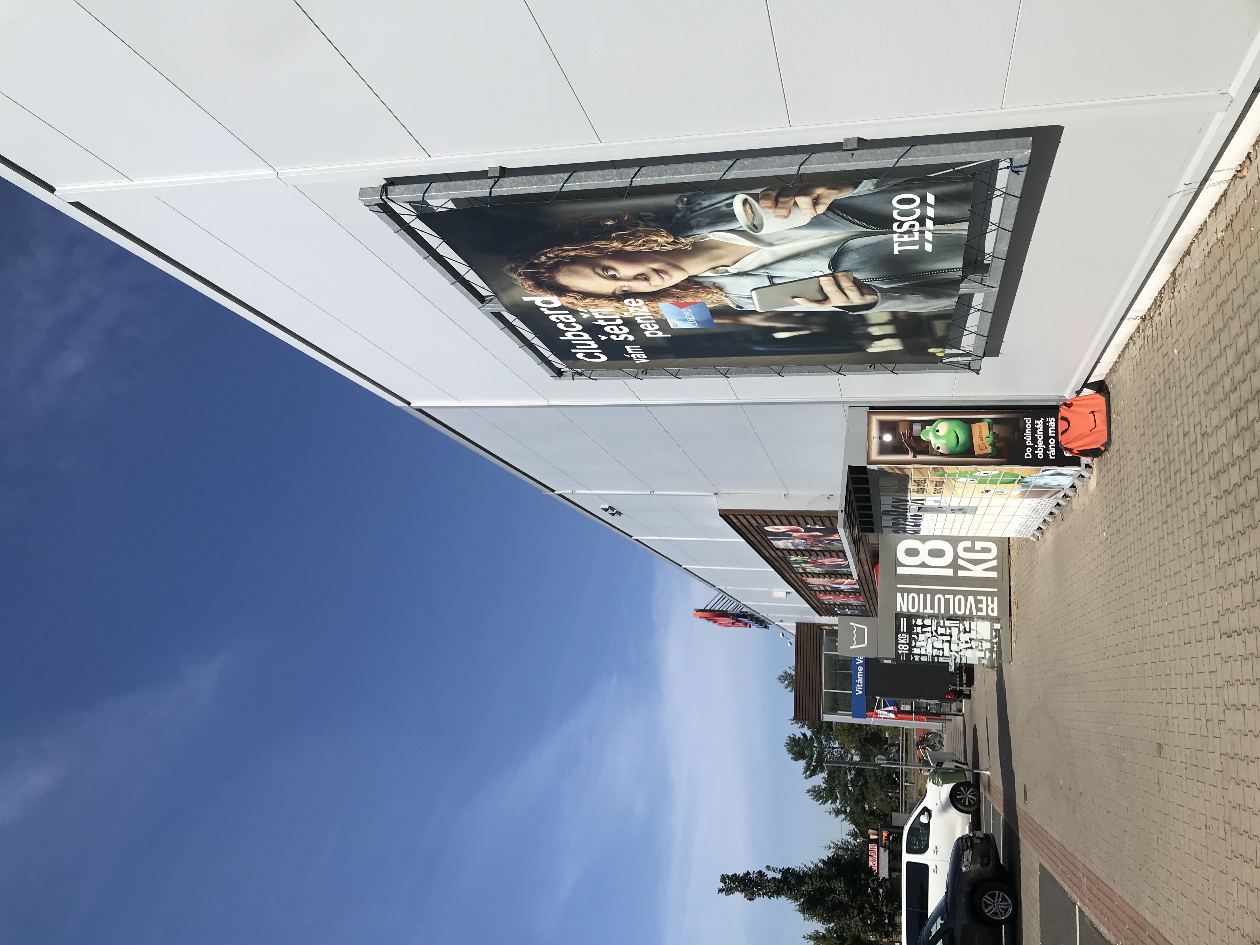 Tesco foto 2