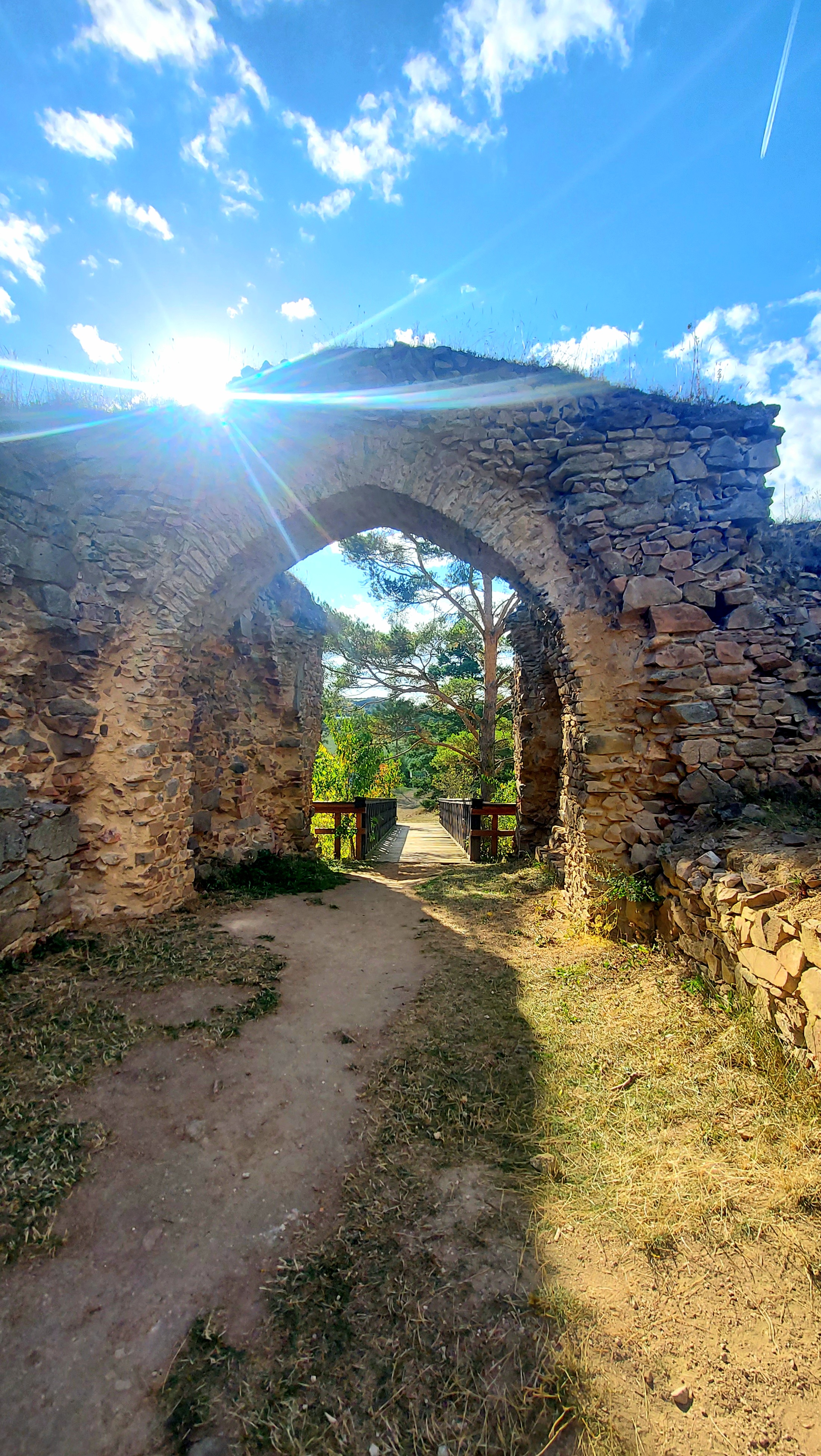 Zřícenina hradu Kamýk foto 6