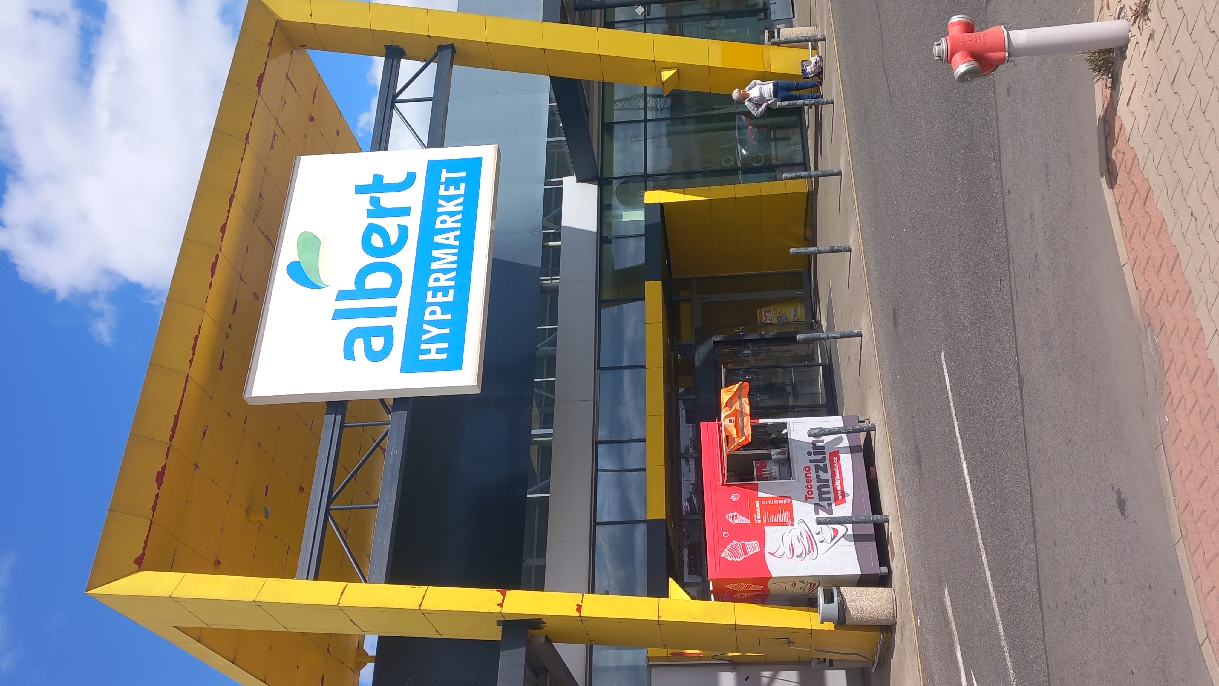 Albert Hypermarket foto 6