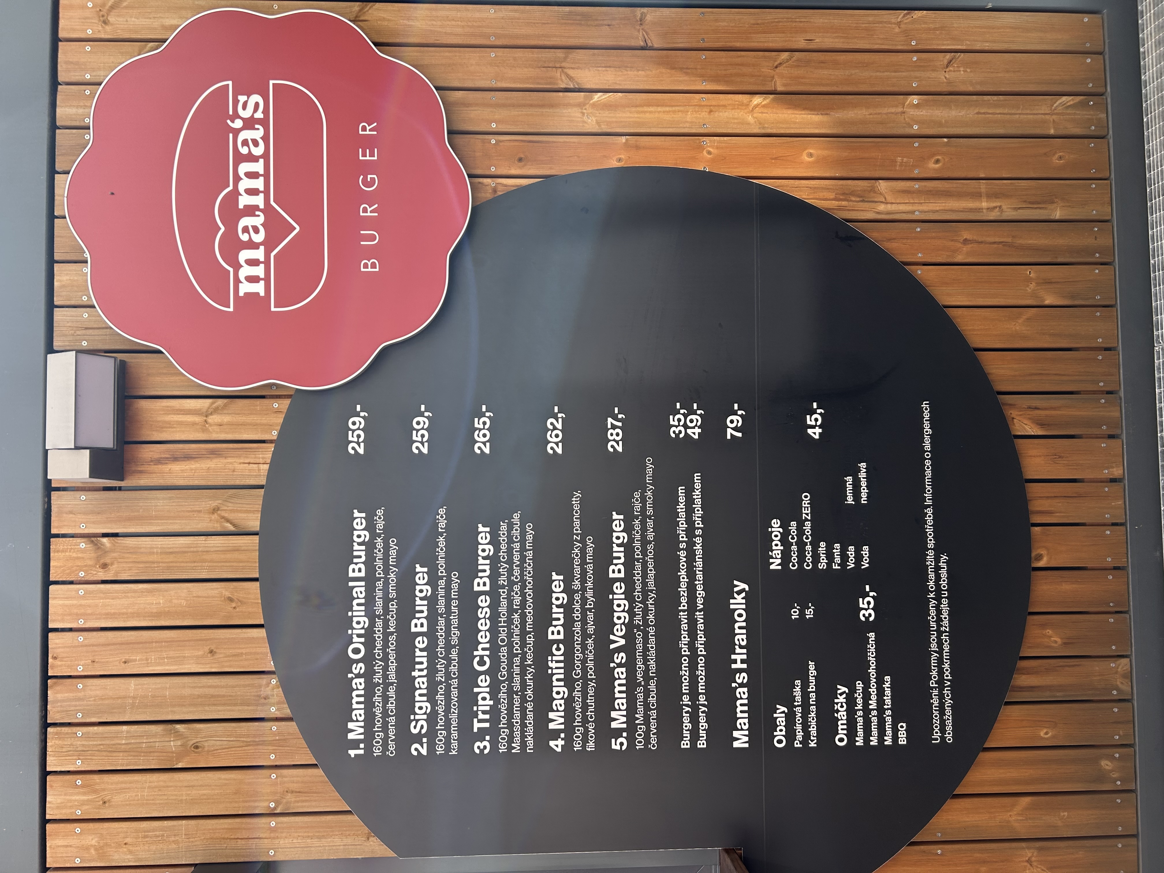 Mama's Burger foto 2